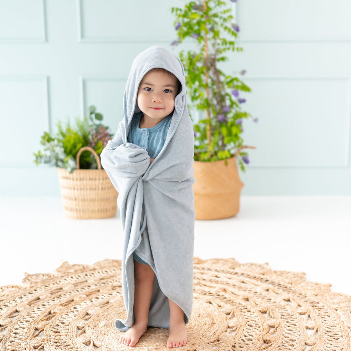 Kyte Baby Hooded Bath Towel Fog / Infant Hooded Bath Towel in Fog