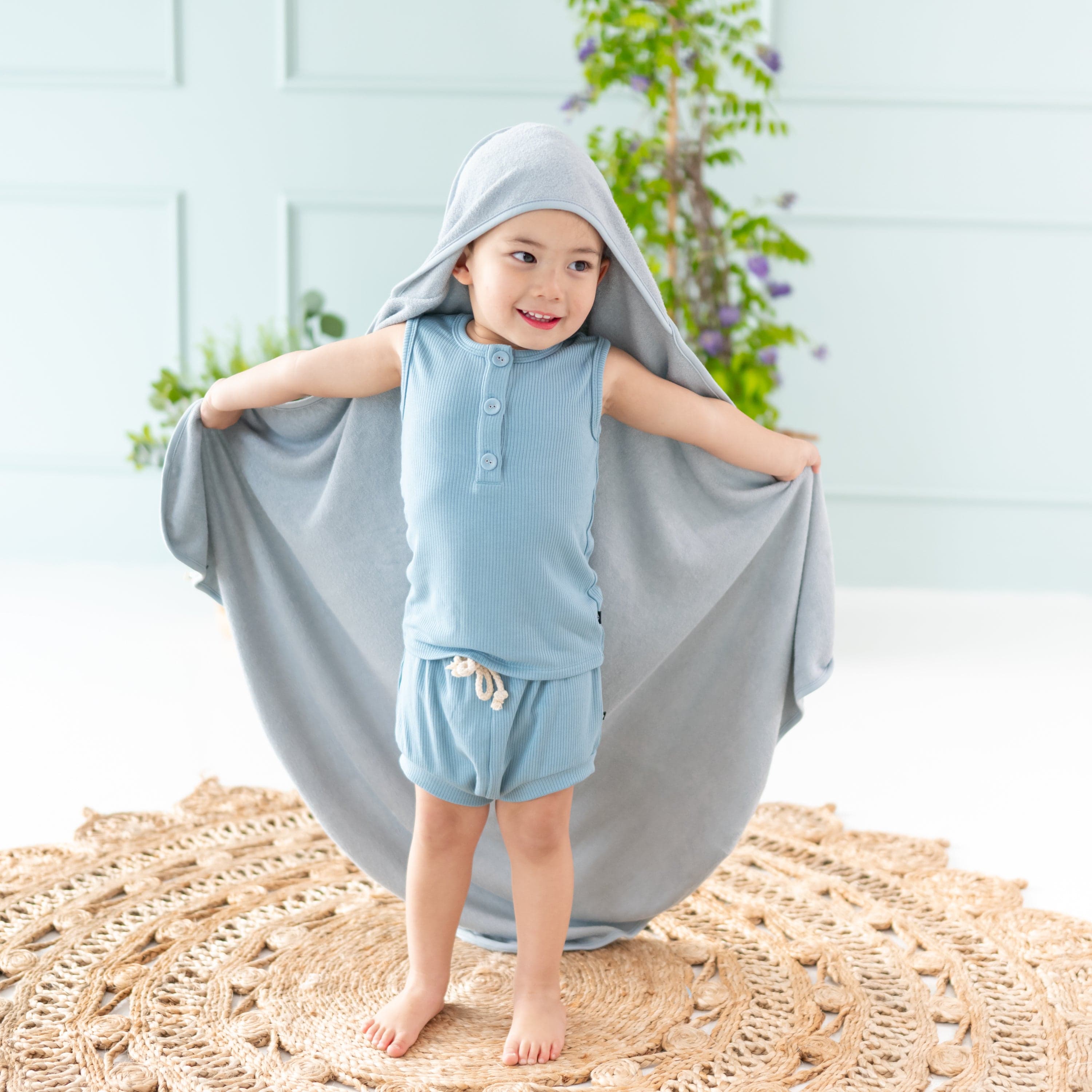 Kyte Baby Hooded Bath Towel Fog / Infant Hooded Bath Towel in Fog
