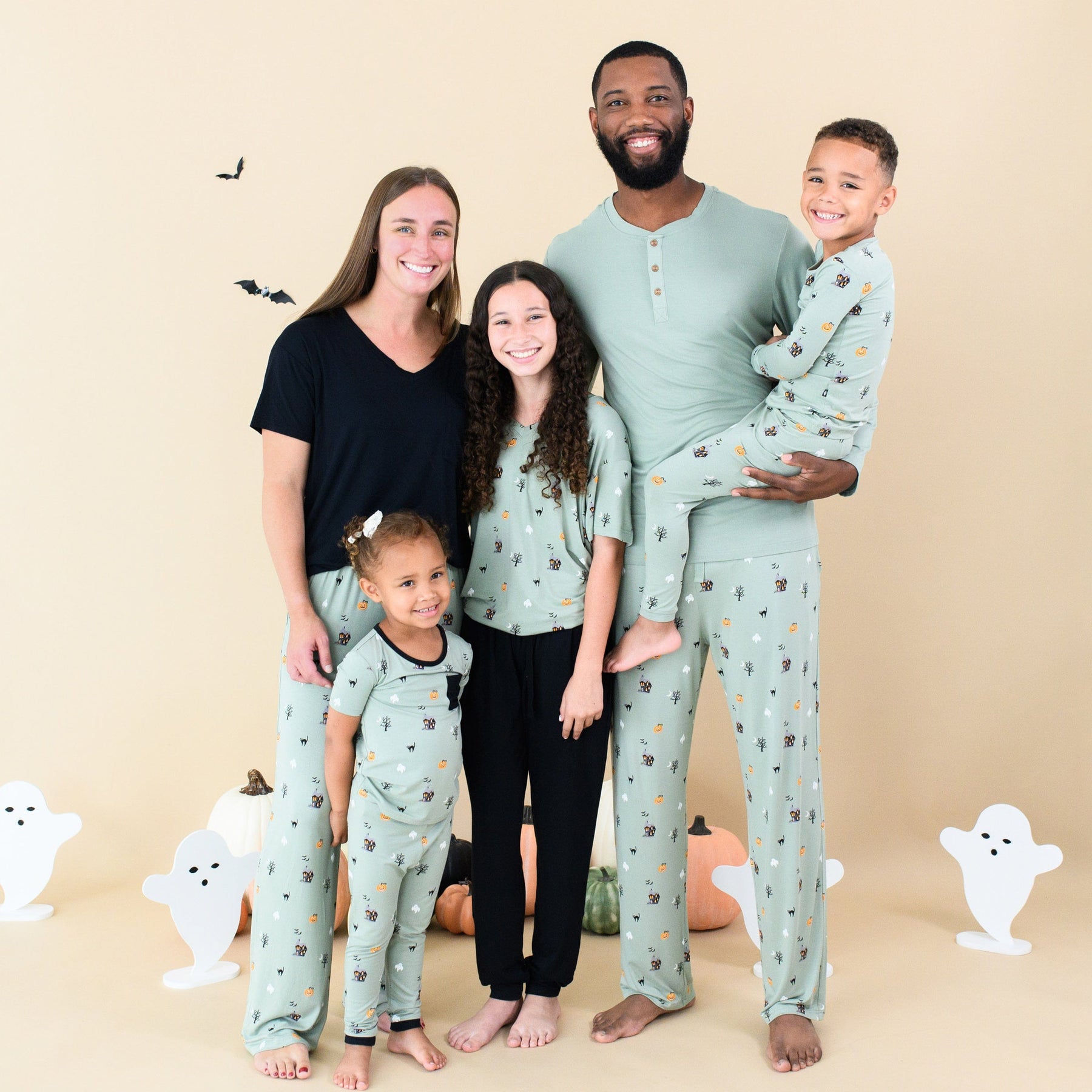 Kyte Baby Men's Lounge Pants Men's Lounge Pants in Spooky