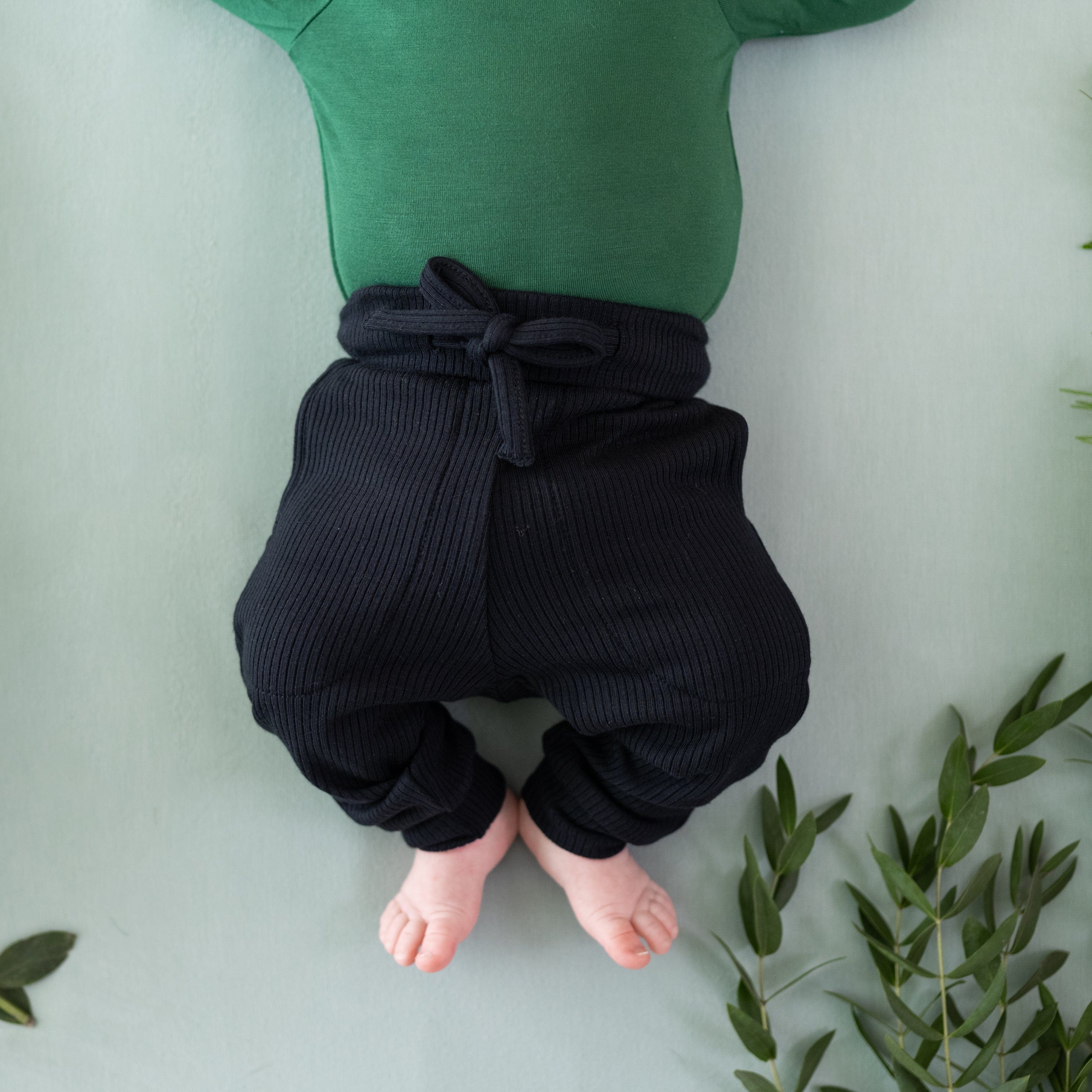 Ribbed Jogger Pant in Midnight Midnight 0 3 months