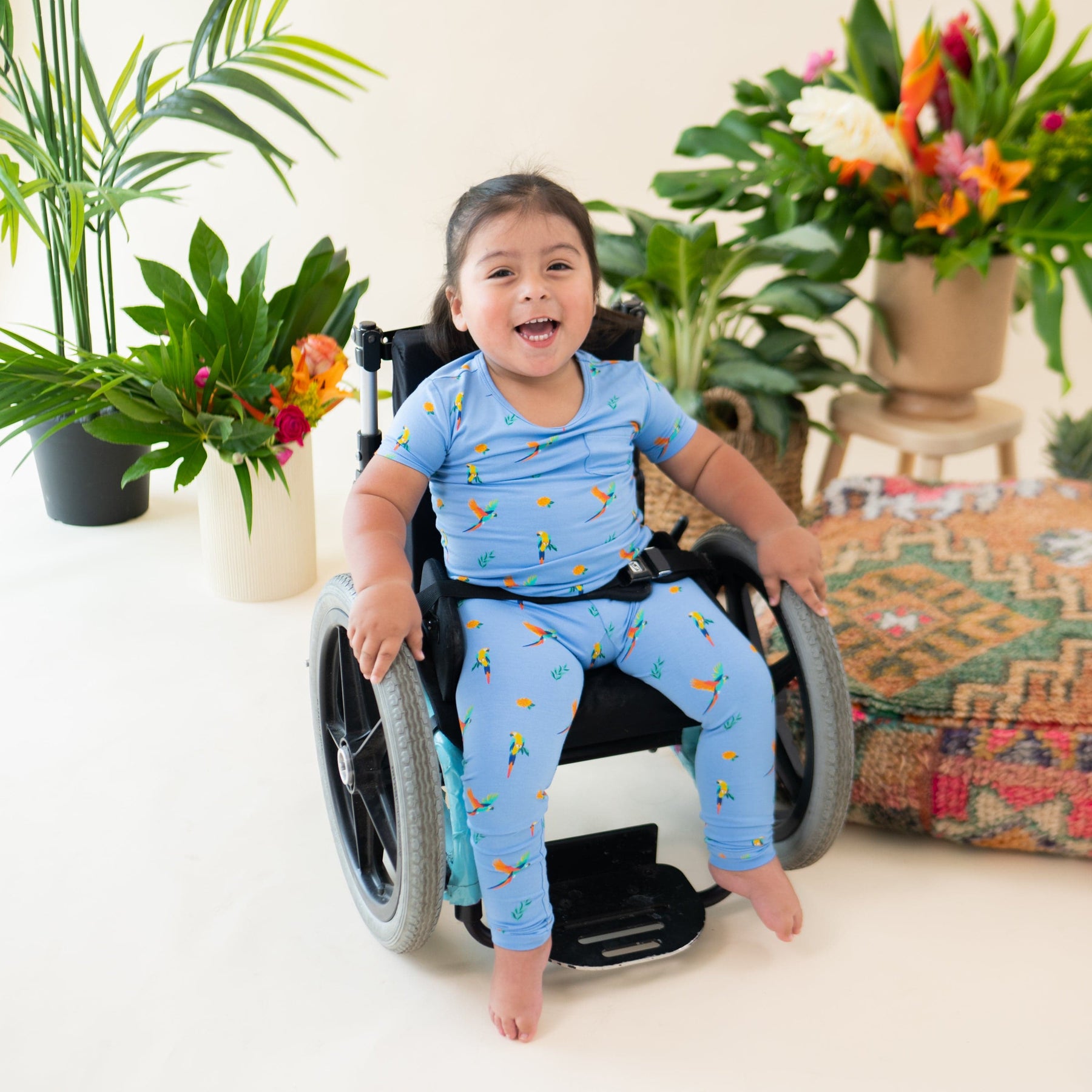 Kyte Baby Short Sleeve with Pants Pajama Short Sleeve with Pants Pajamas in Macaw