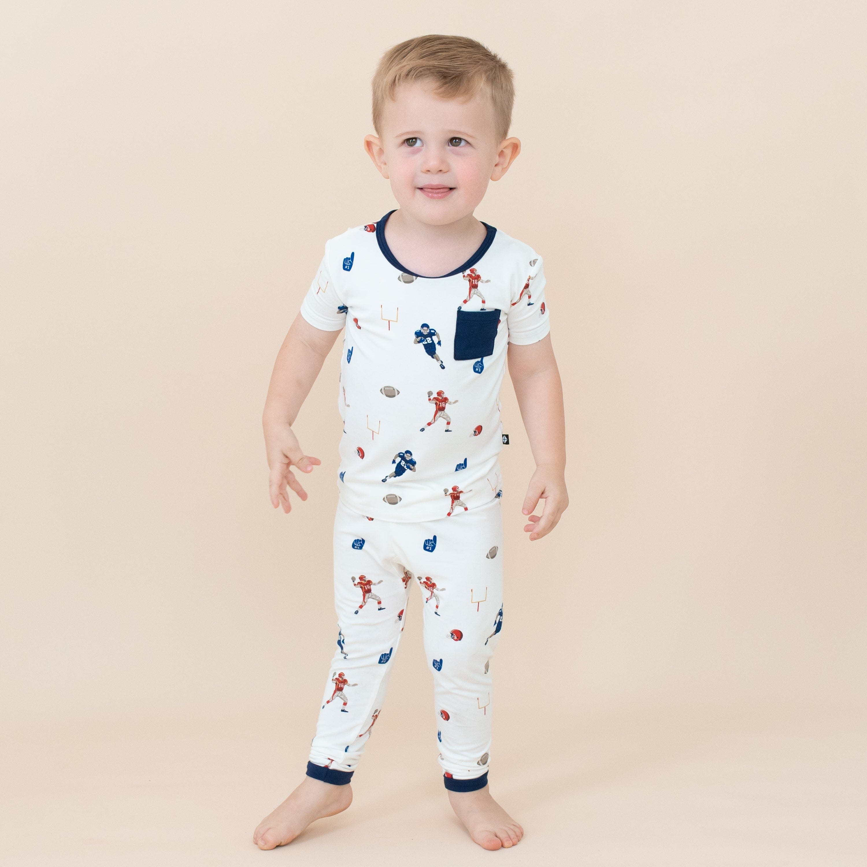 Kyte Baby Short Sleeve with Pants Pajamas Short Sleeve with Pants Pajamas in Football