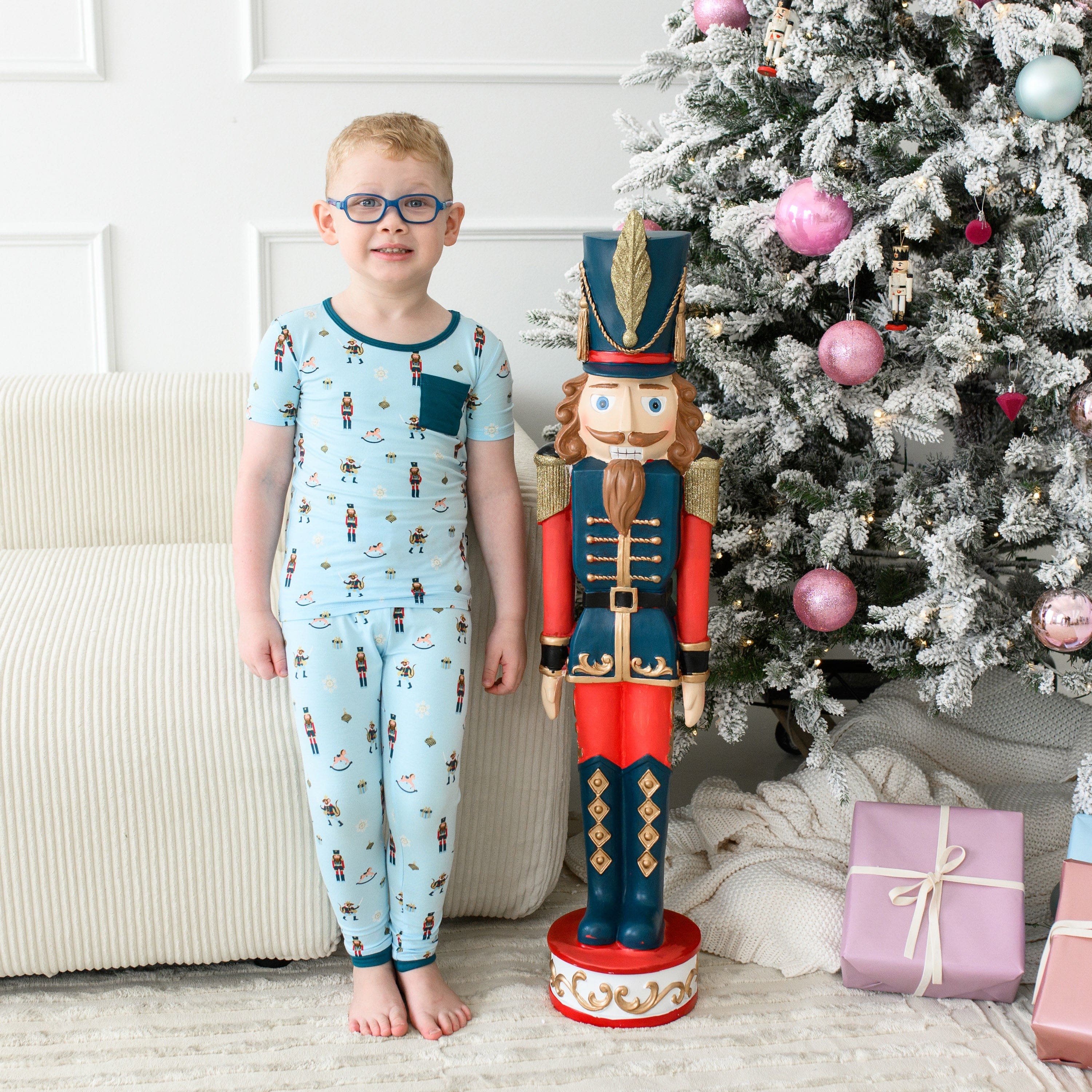 Kyte Baby Short Sleeve with Pants Pajamas Short Sleeve with Pants Pajamas in Nutcracker