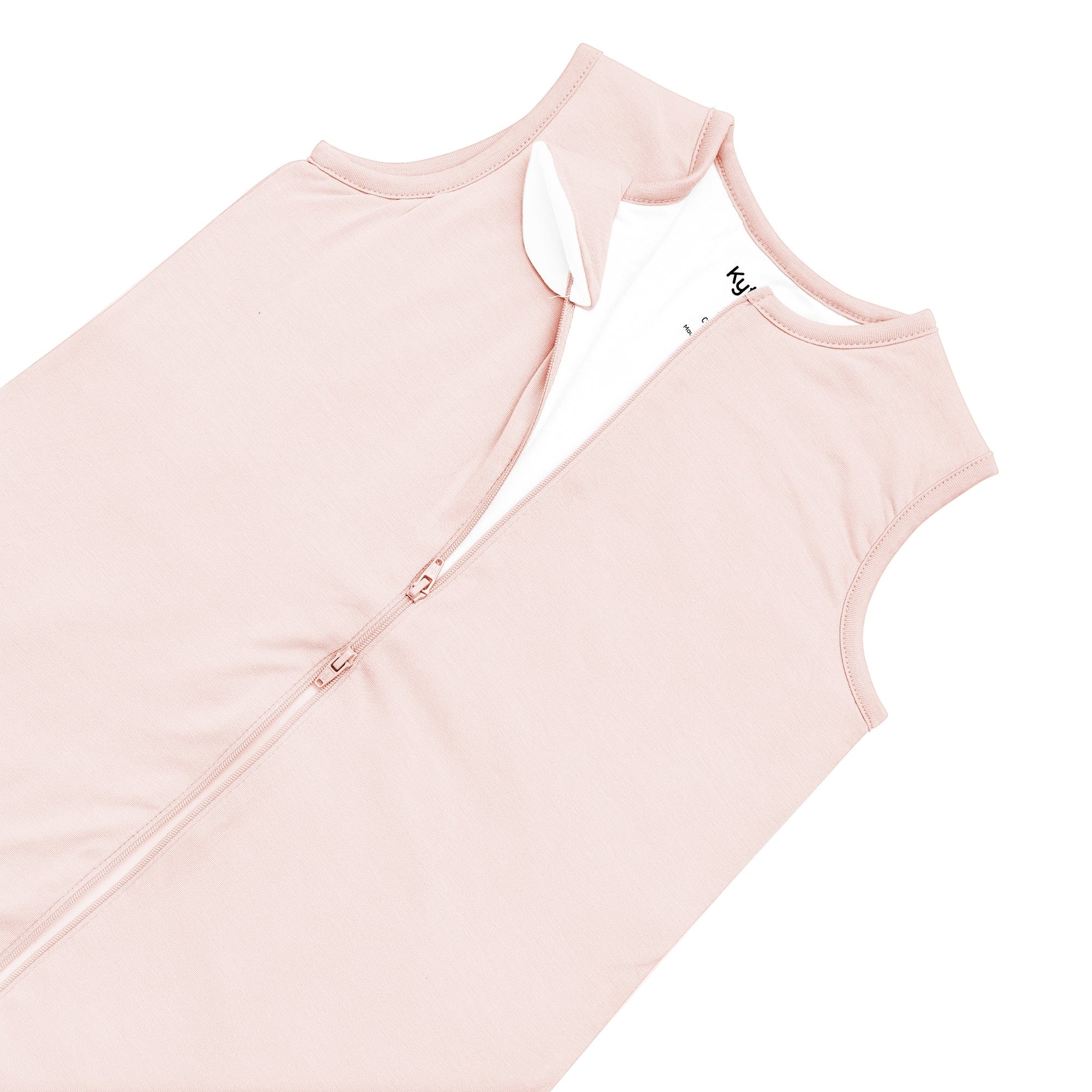 Dual zipper on Kyte Baby Sleep Bag Walker in Blush 0.5