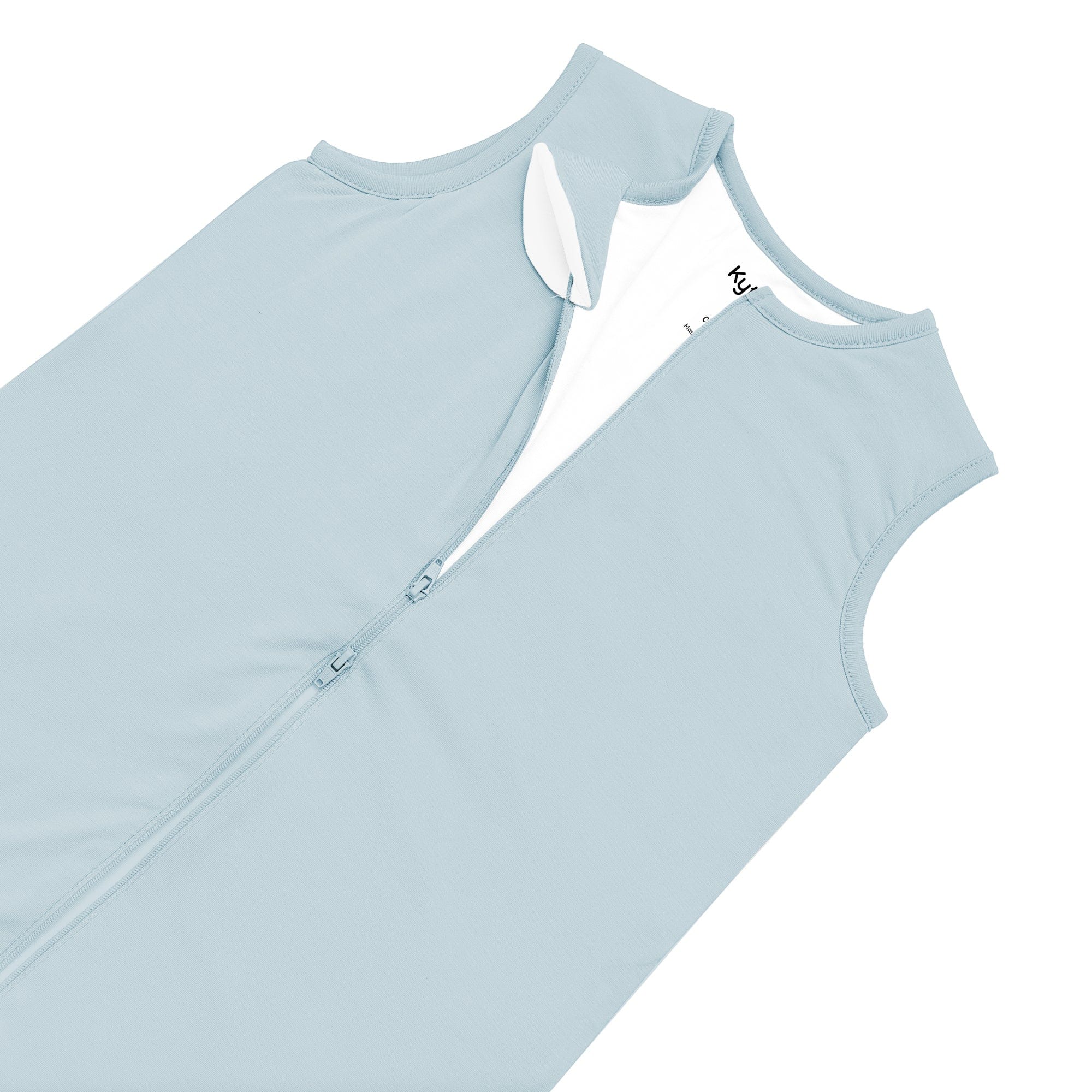 Dual zipper on Kyte Baby Sleep Bag Walker in Fog 0.5