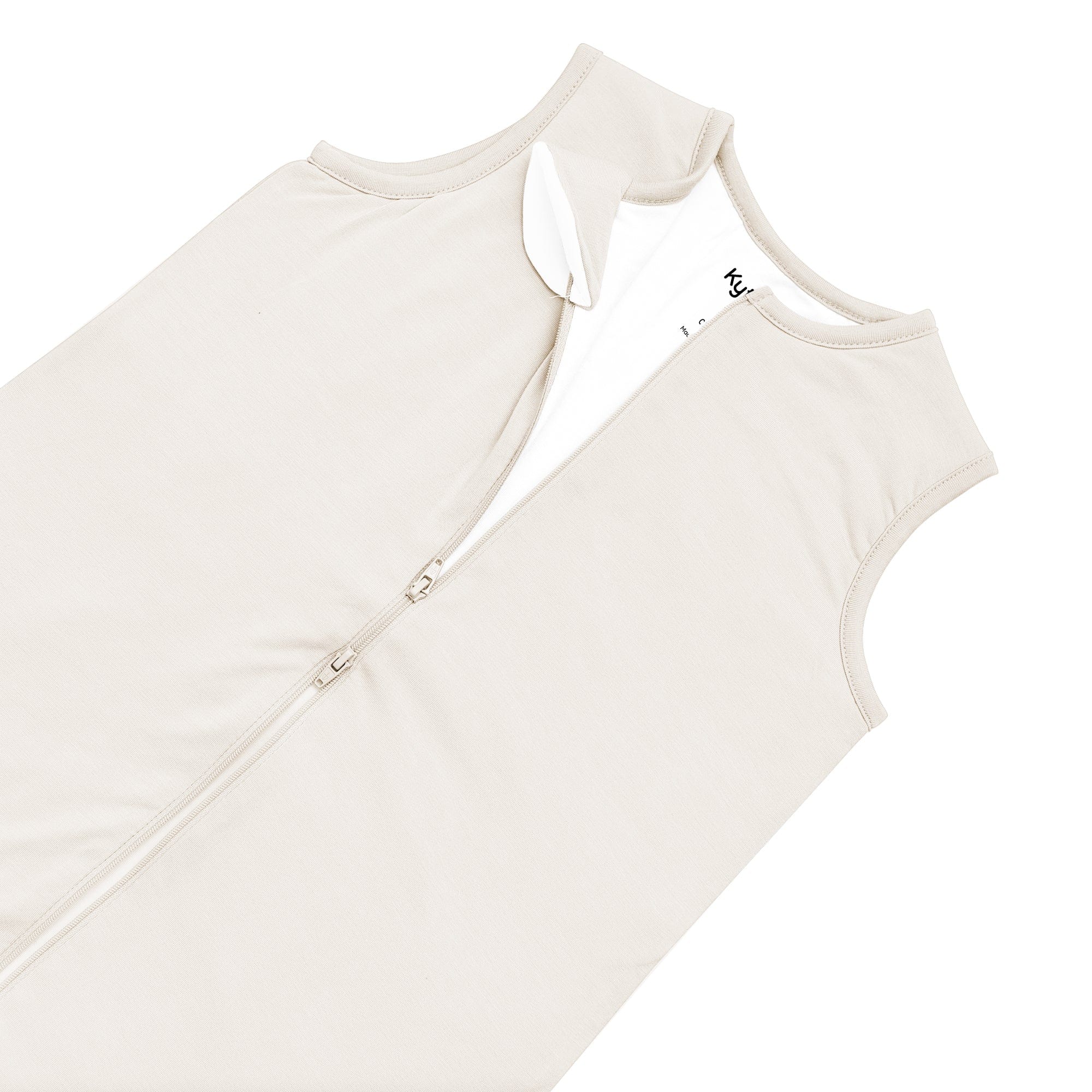 Dual zipper on Kyte Baby Sleep Bag Walker in Oat 0.5