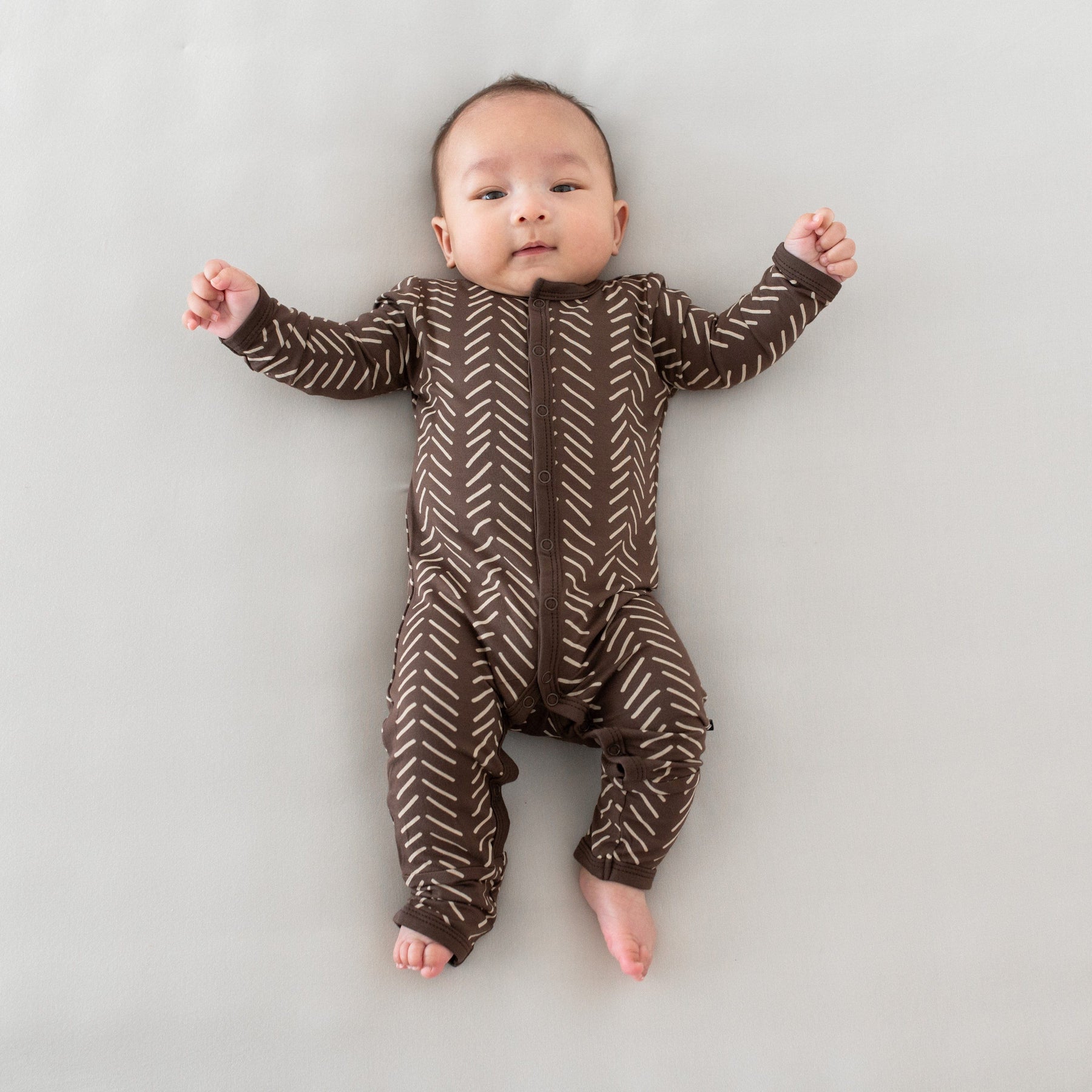 Kyte Baby Snap Romper Romper in Espresso Herringbone