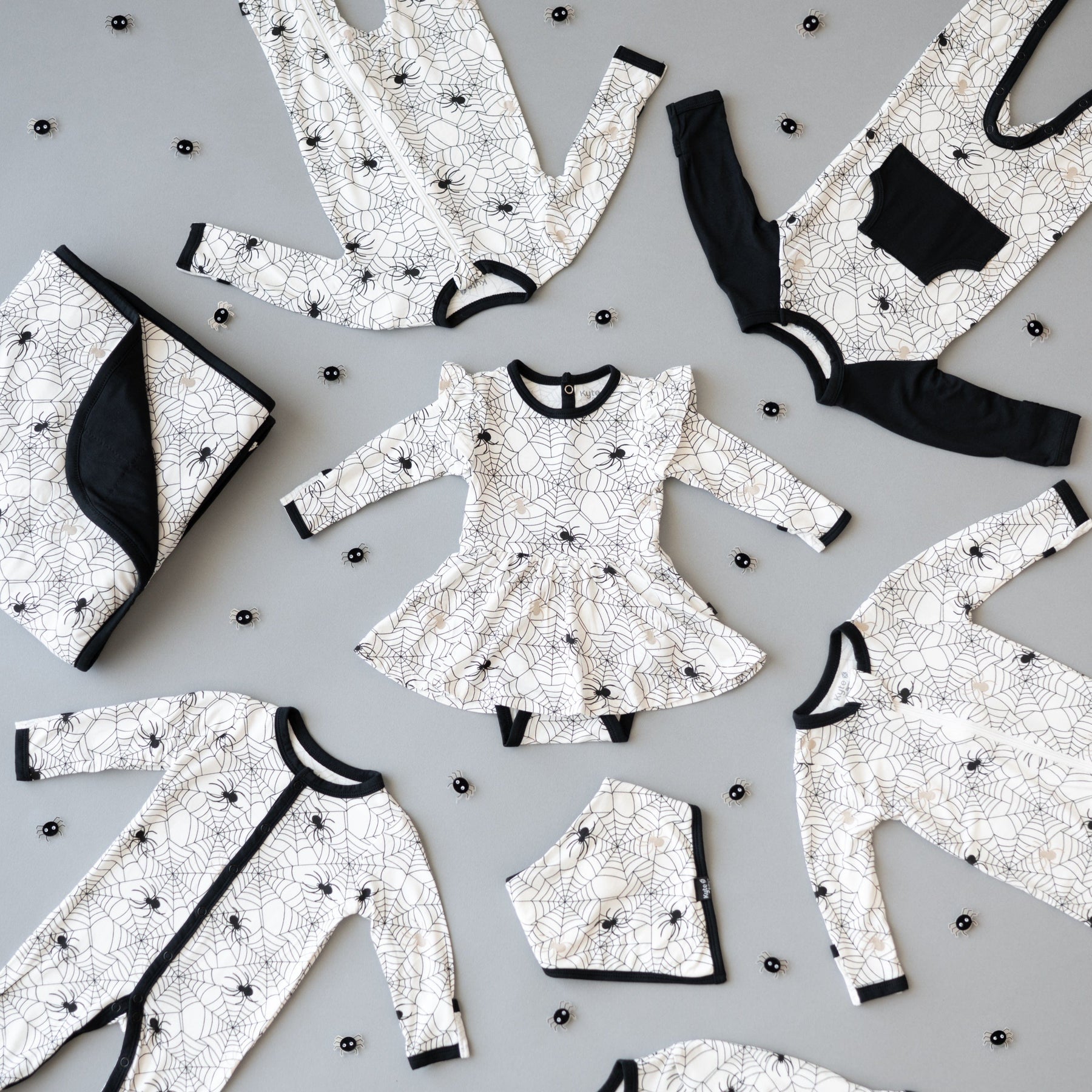 Kyte Baby Snap Romper Romper in Spider