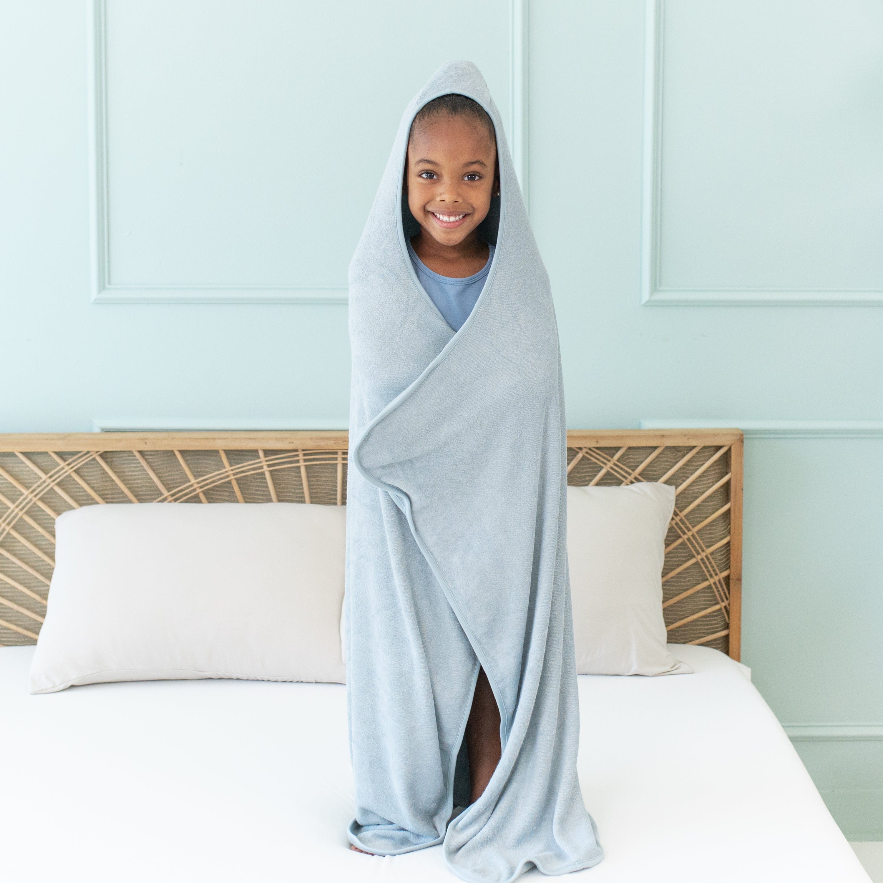 Toddler Hooded Bamboo Bath Towel in Fog Kyte Baby