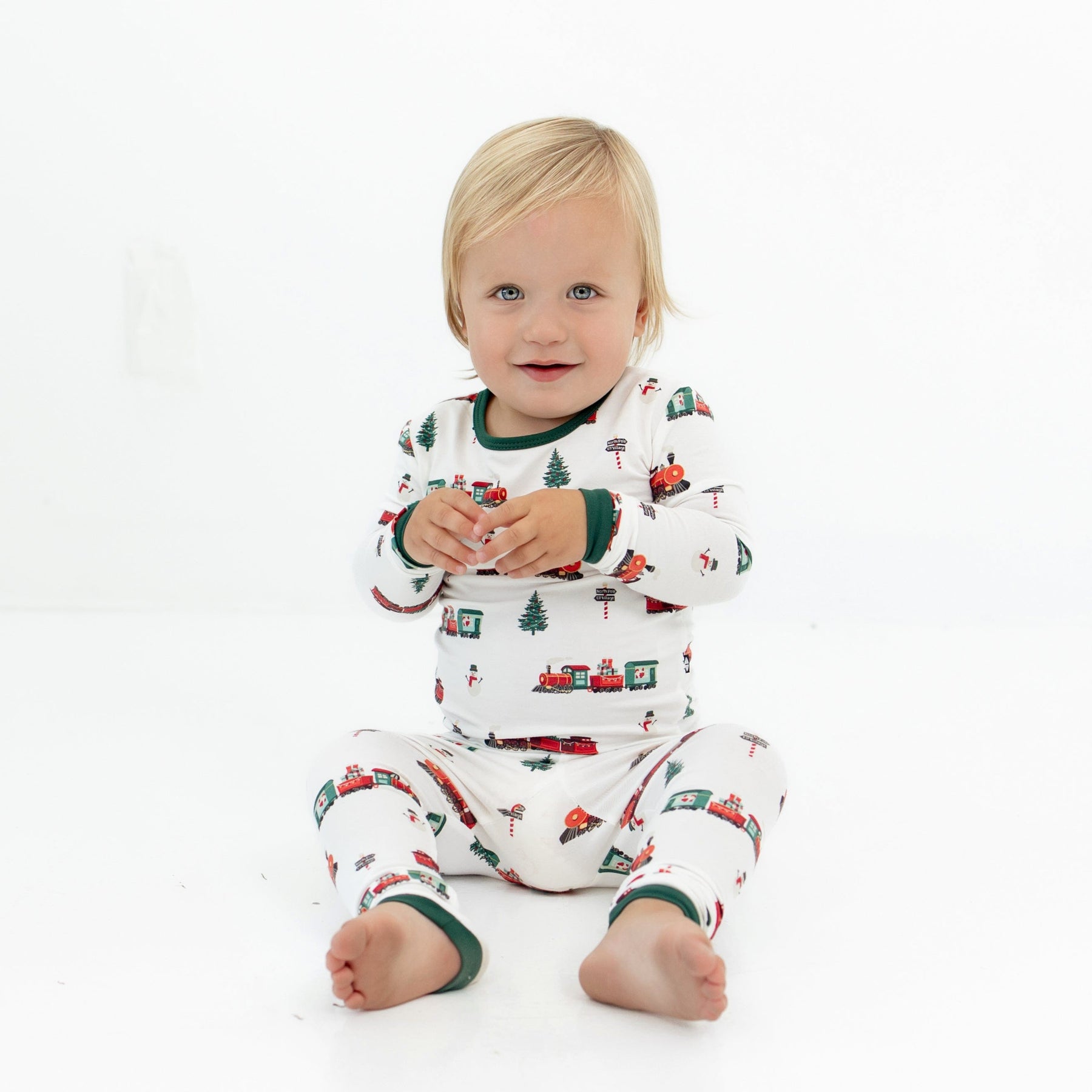 Kyte Baby Toddler Long Sleeve Pajamas Long Sleeve Pajamas in Holiday Train