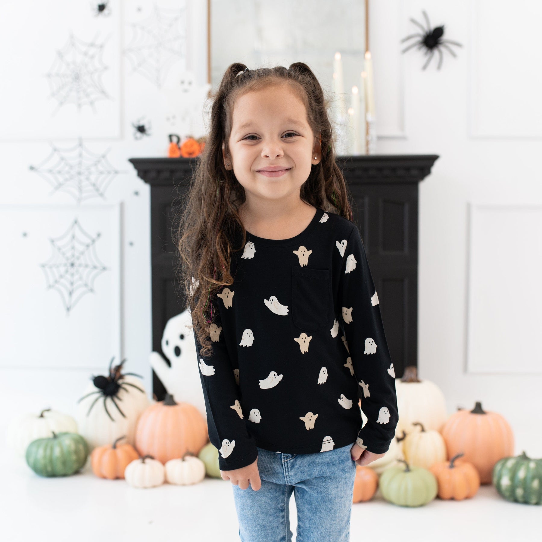 Kyte Baby Toddler Unisex Tee Long Sleeve Toddler Crew Neck Tee in Boo