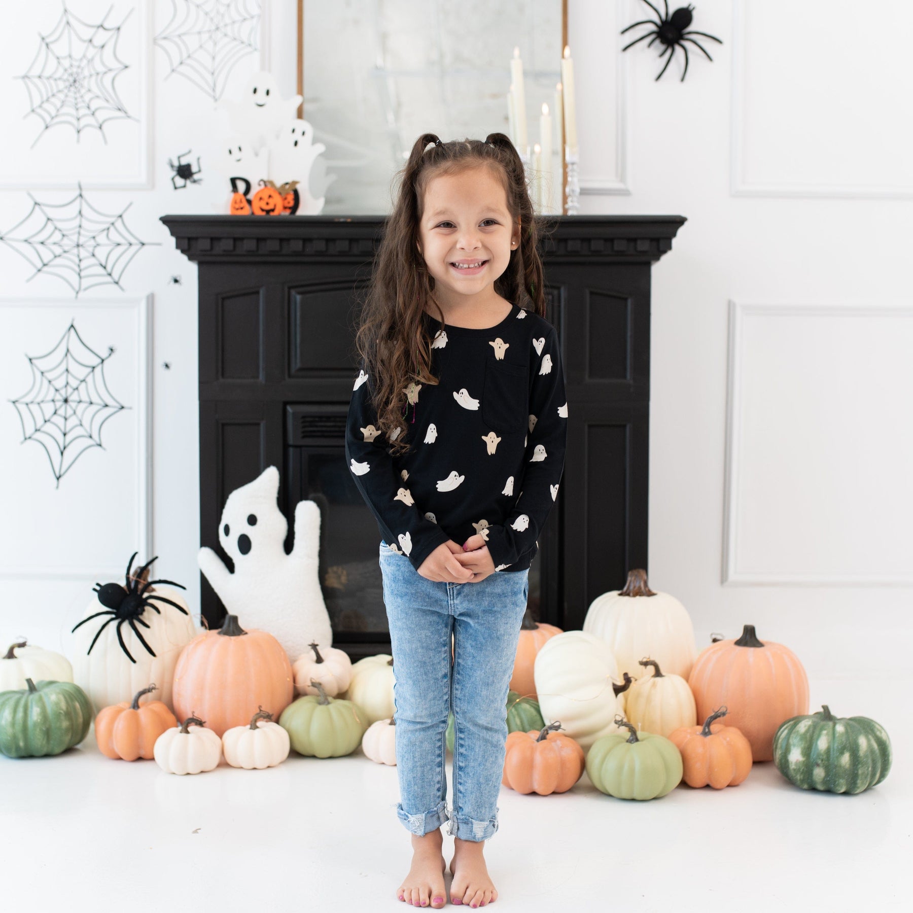 Kyte Baby Toddler Unisex Tee Long Sleeve Toddler Crew Neck Tee in Boo