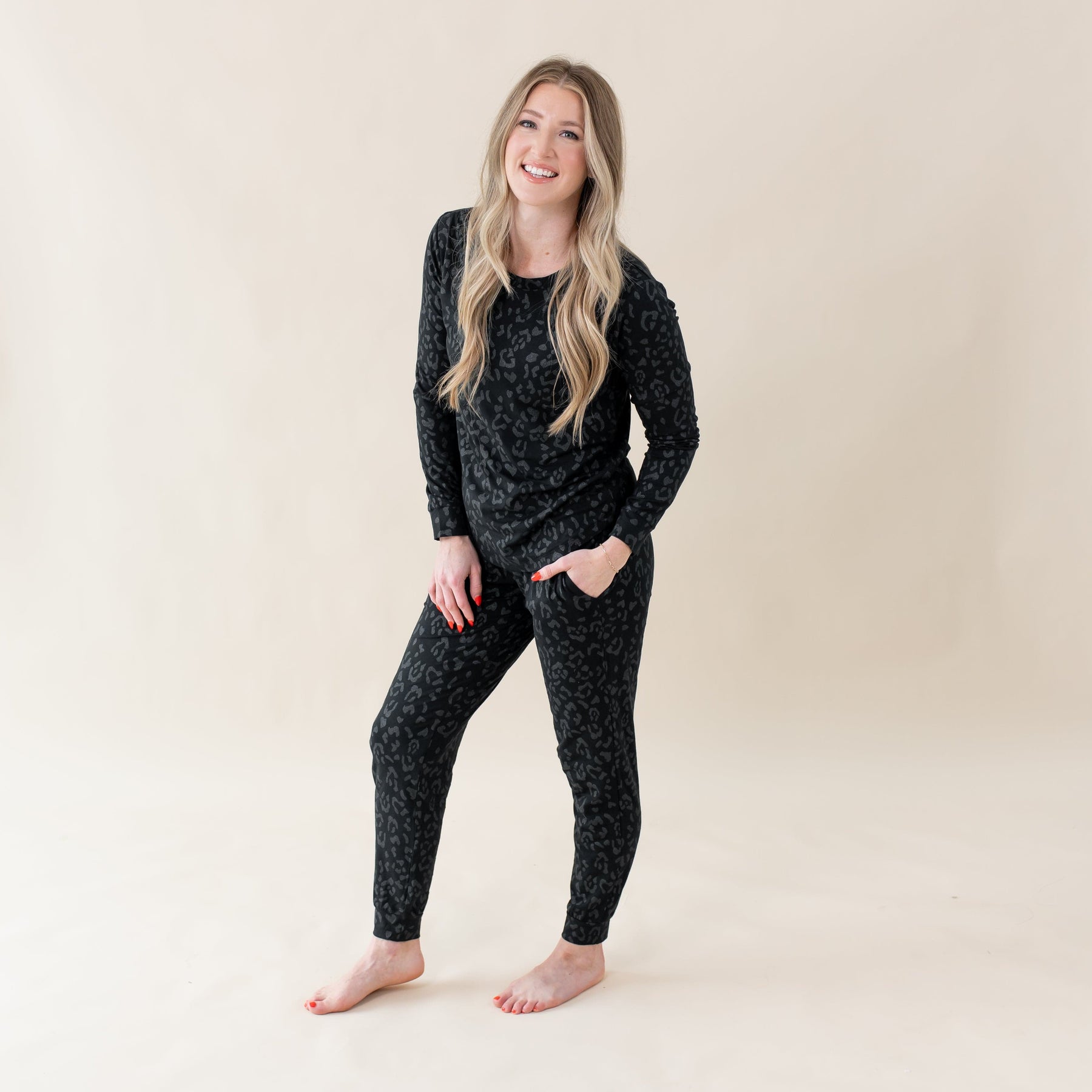 Kyte Baby Women's Jogger Pajama Set Women's Jogger Pajama Set in Midnight Leopard