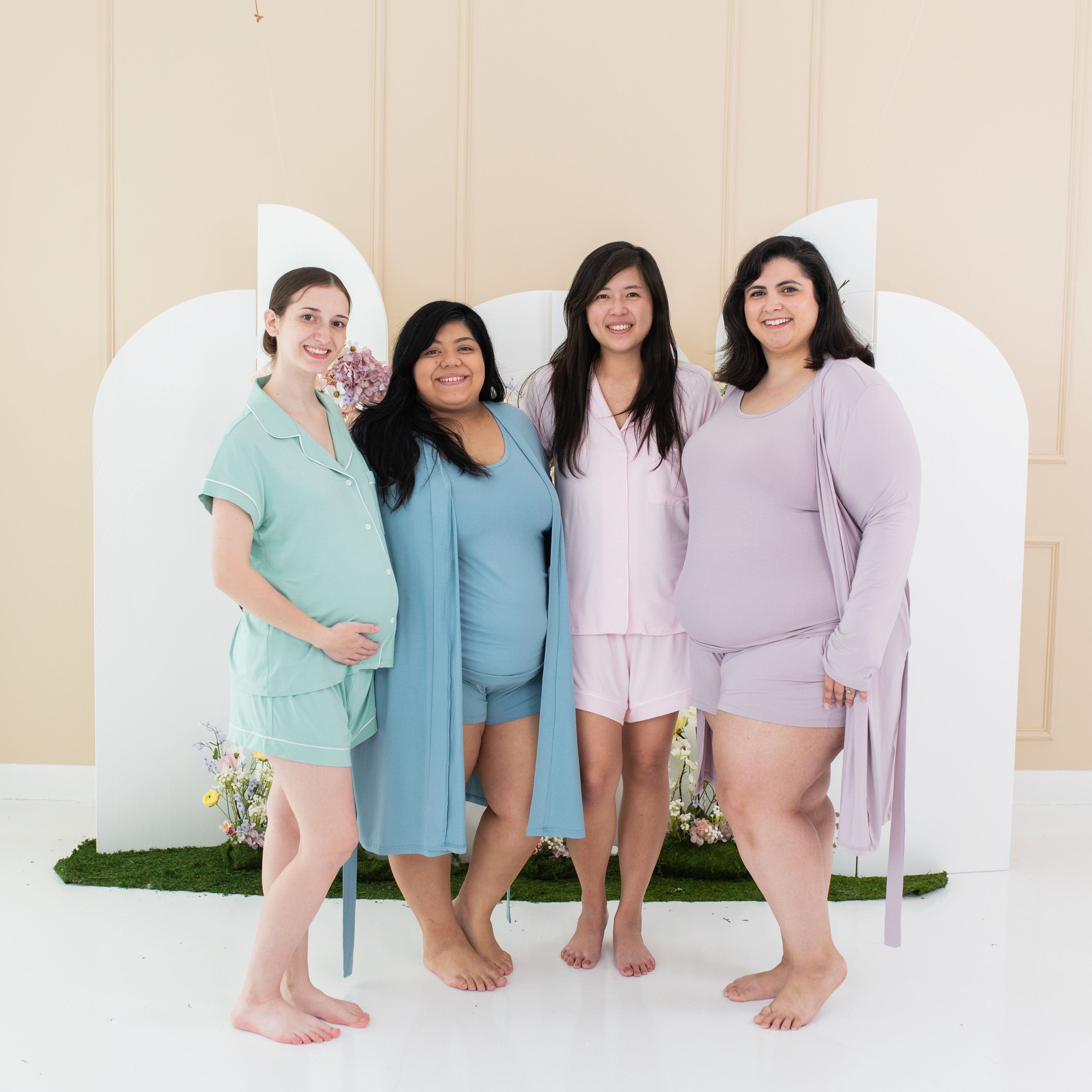 Kyte Baby Women’s Short Sleeve Pajama Set Women’s Short Sleeve Pajama Set in Wasabi with Cloud Trim