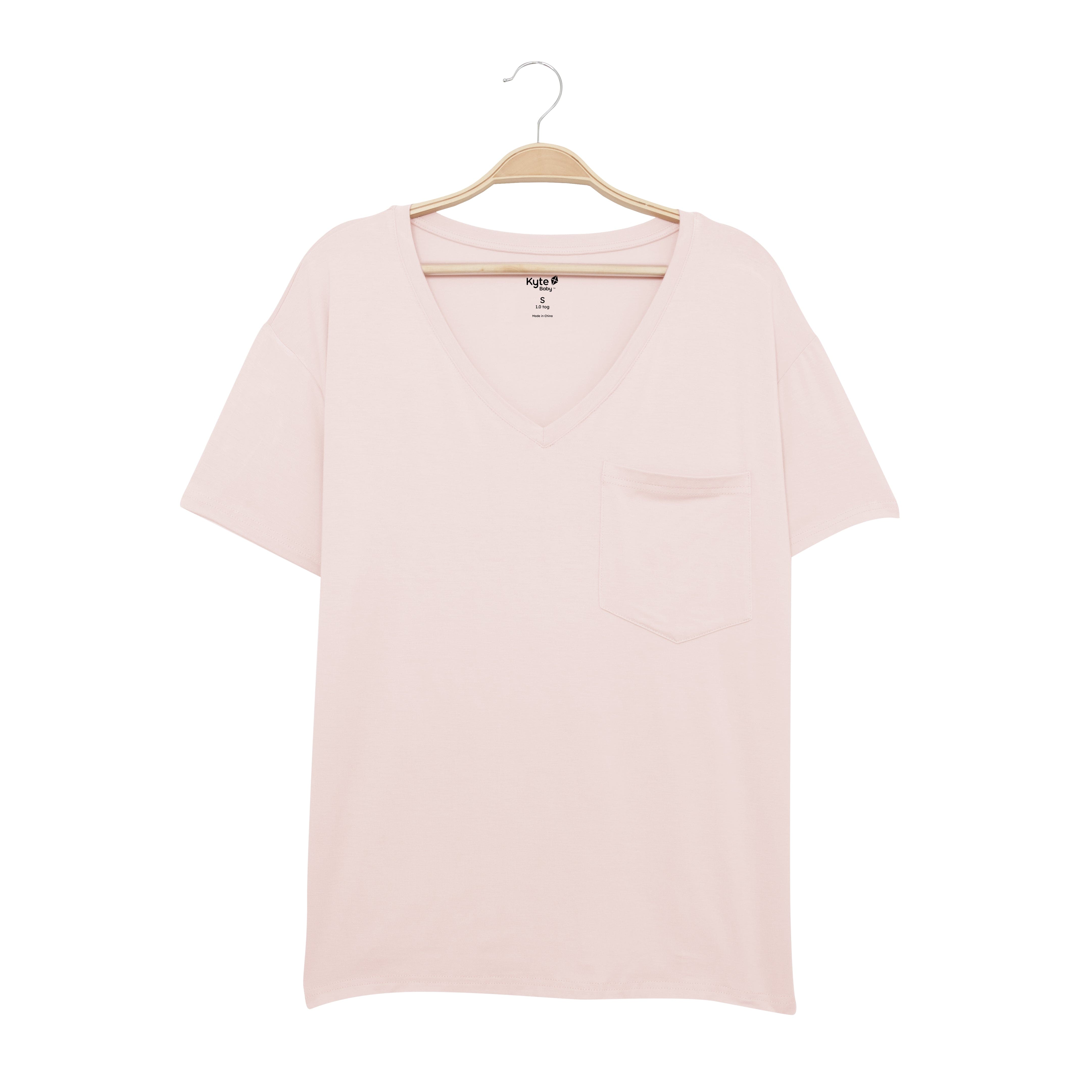 Kyte Baby Women's Relaxed Fit V-Neck in Blush pink