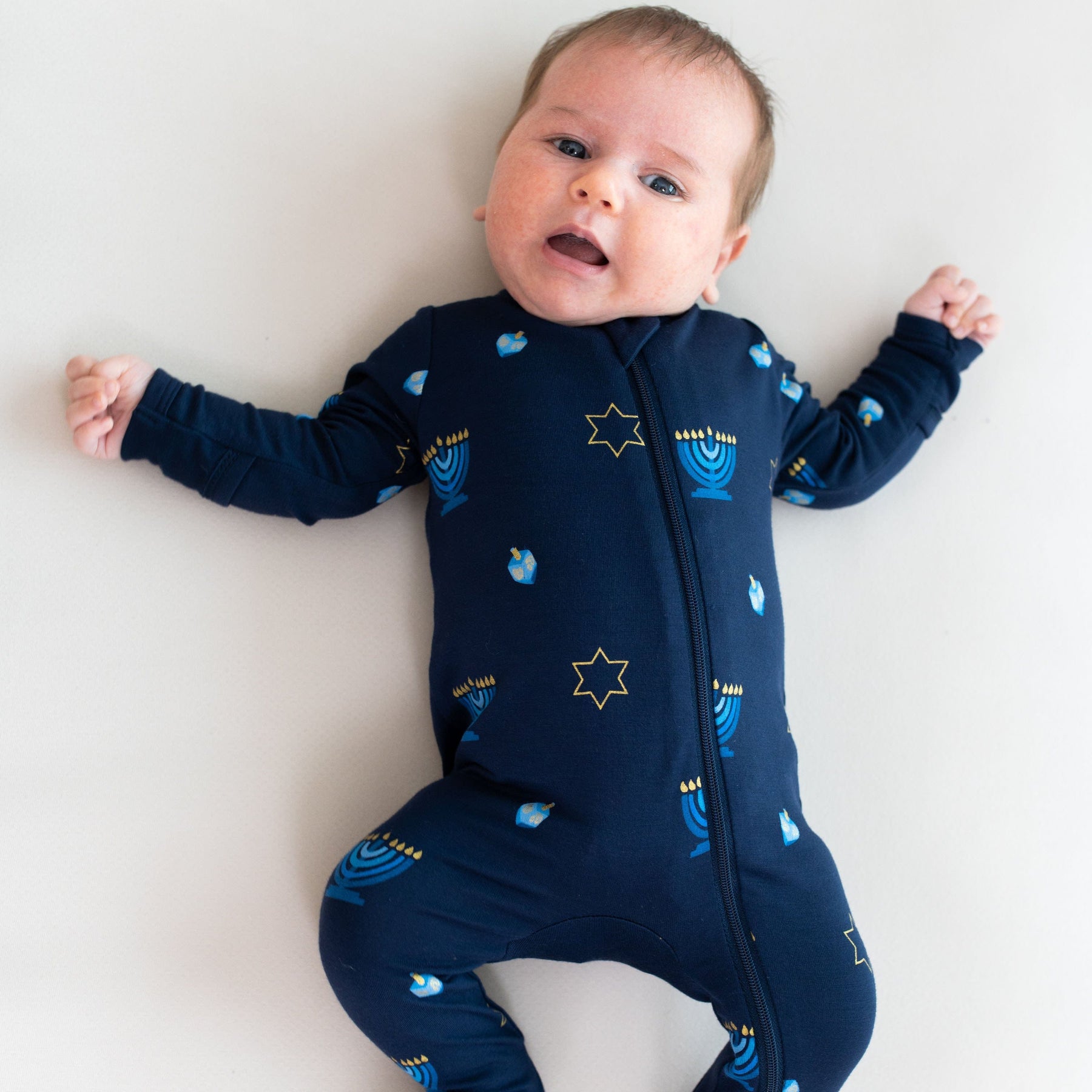 Kyte Baby Zippered Footies Zippered Footie in Hanukkah