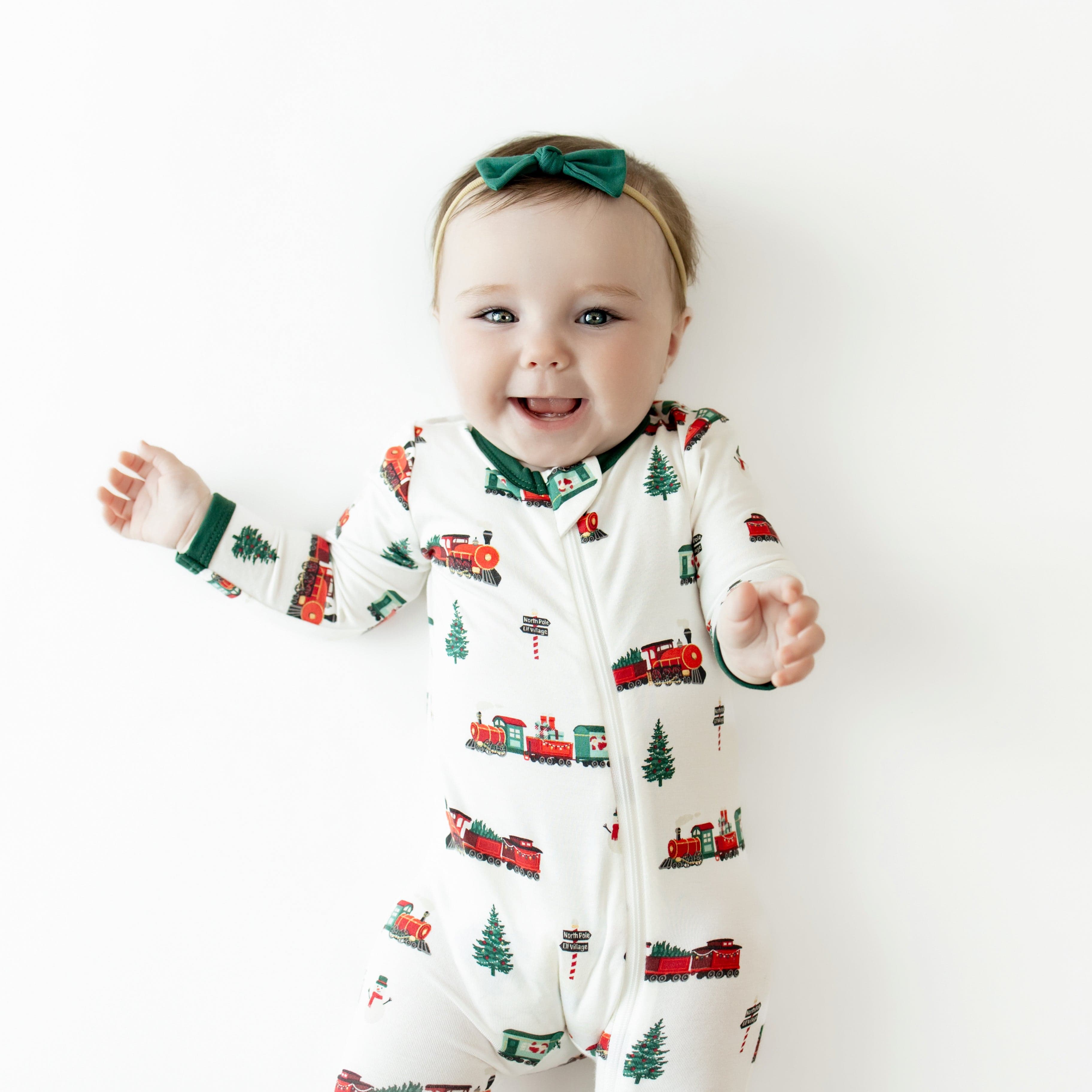 Kyte Baby Zippered Footies Zippered Footie in Holiday Train