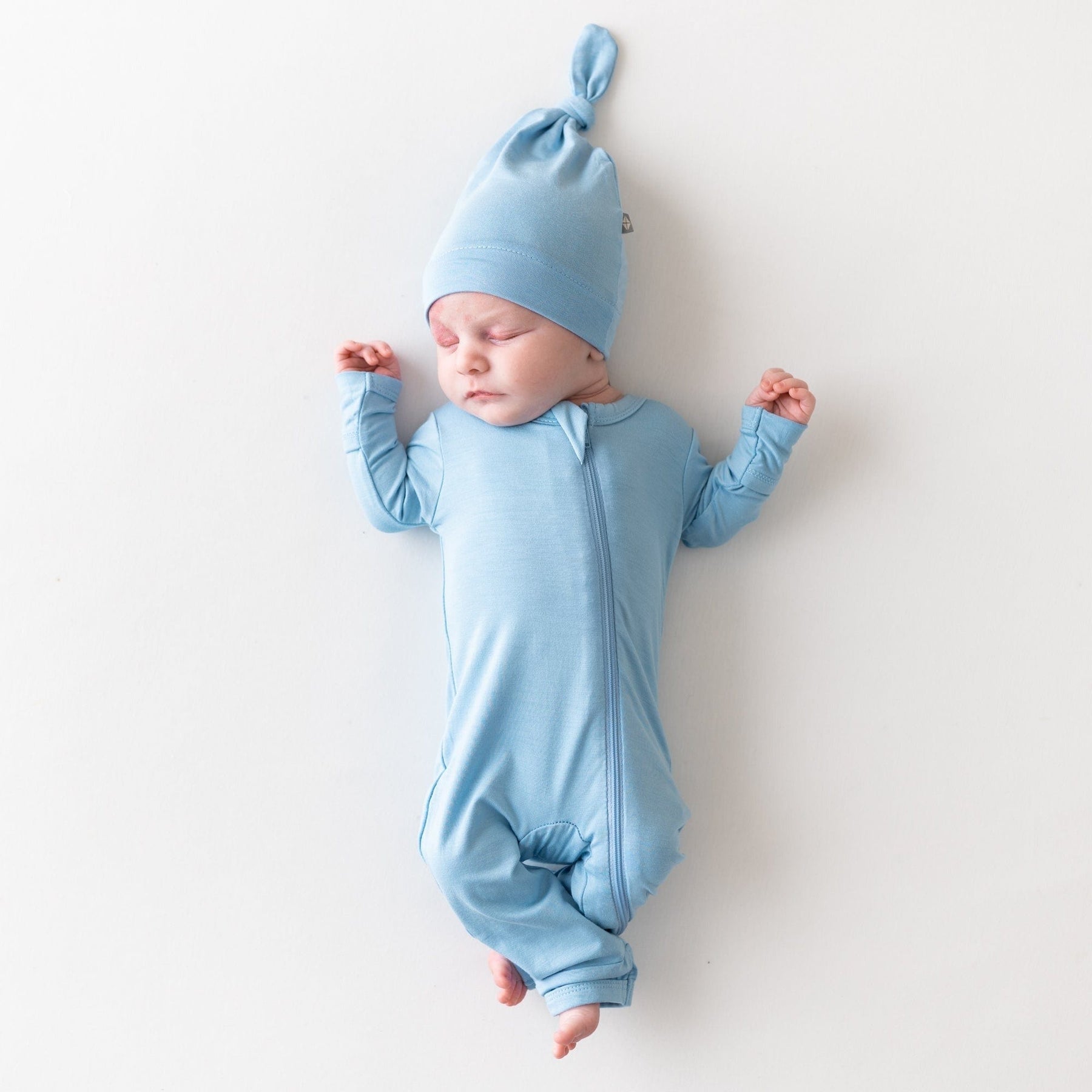 Kyte BABY Layette Zippered Romper in Stream