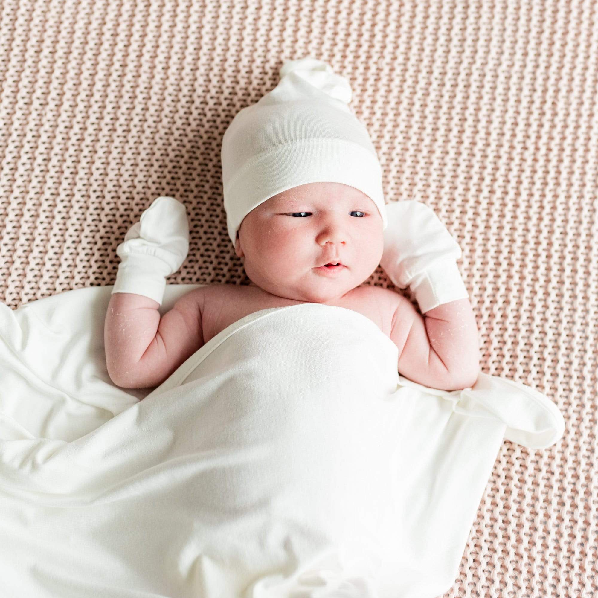 Baby boy hand clearance mittens