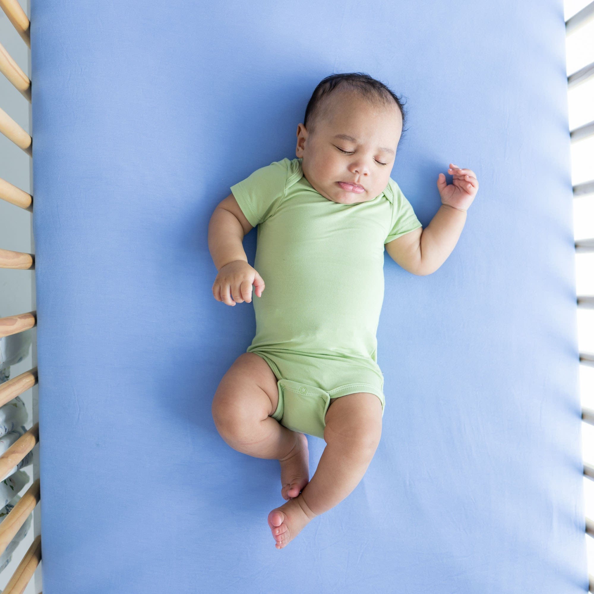 Kyte BABY Short Sleeve Bodysuits Bodysuit in Pistachio