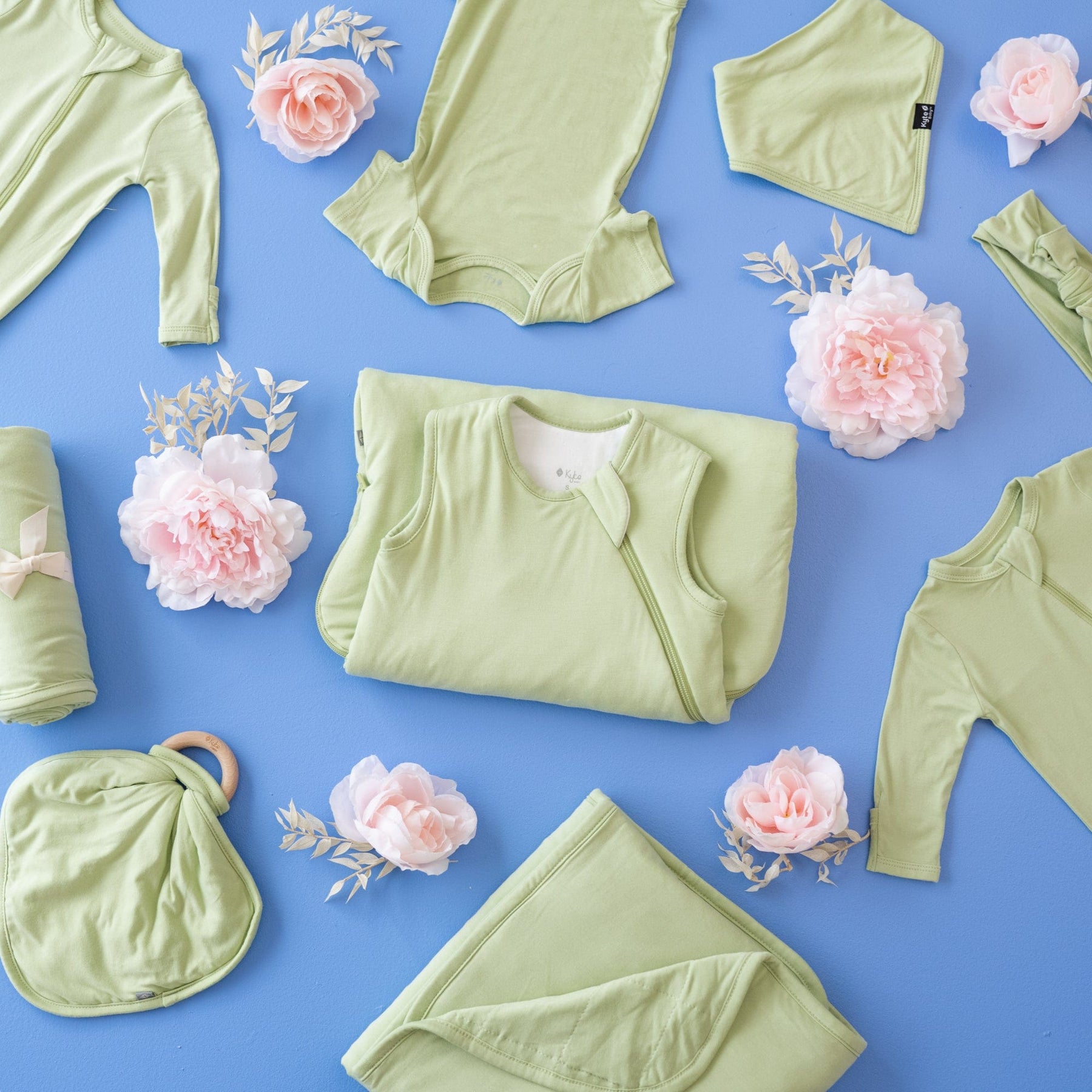 Kyte BABY Short Sleeve Bodysuits Bodysuit in Pistachio