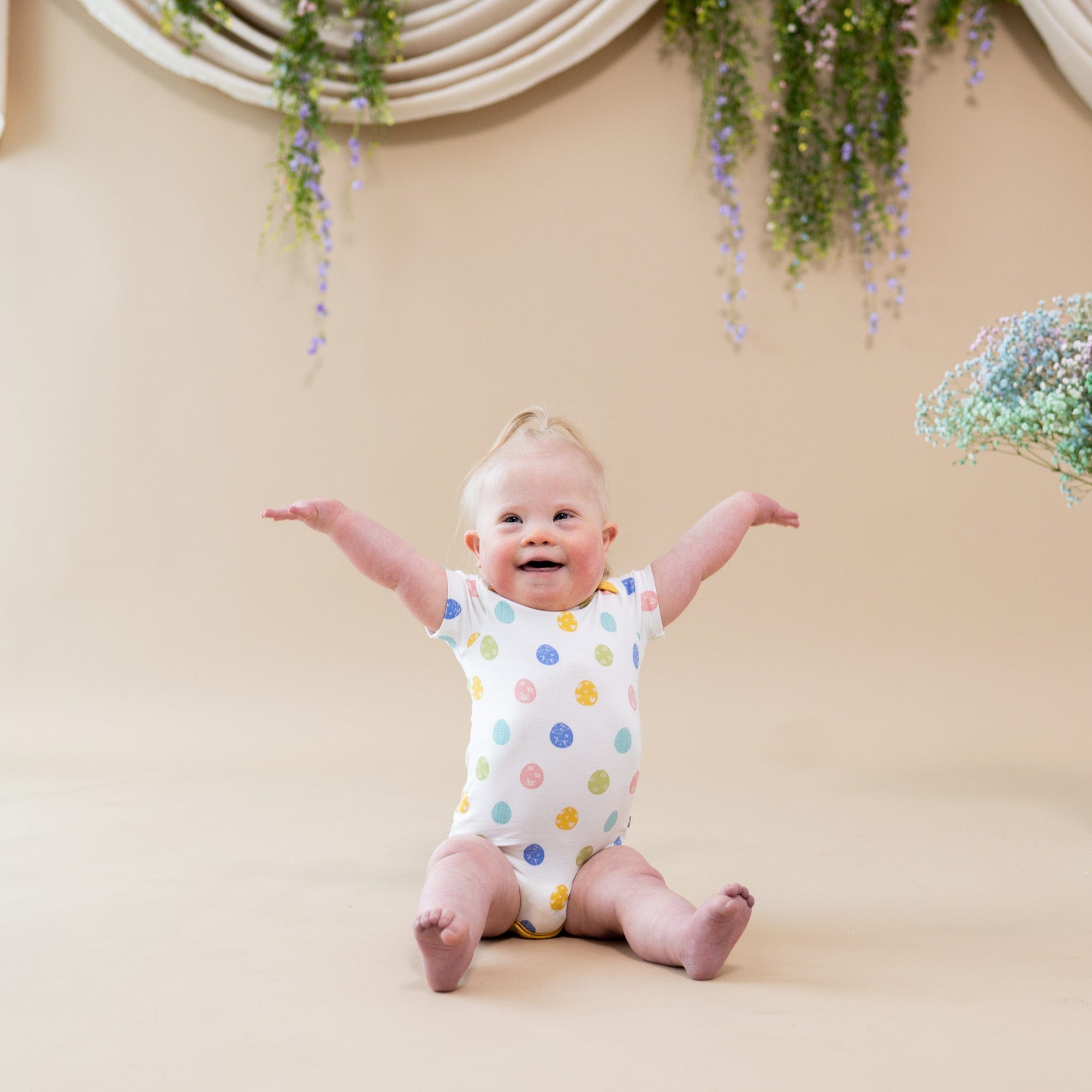 Kyte BABY Short Sleeve Bodysuits Bodysuit in Spring Egg