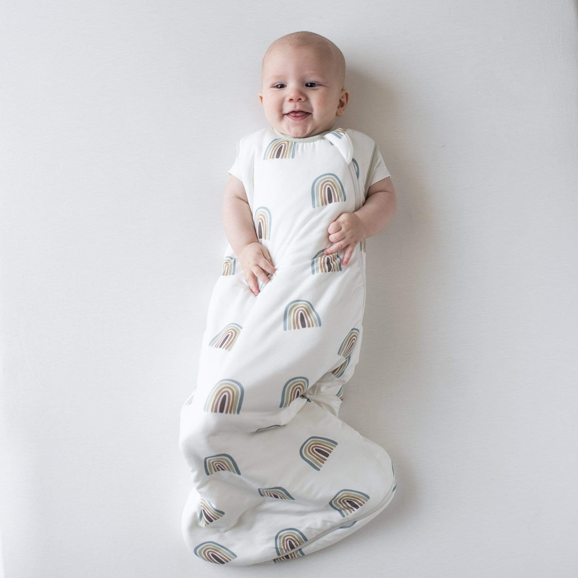 Kyte BABY Sleep Bag 1.0 Tog Printed Sleep Bag in Aloe Rainbow 1.0