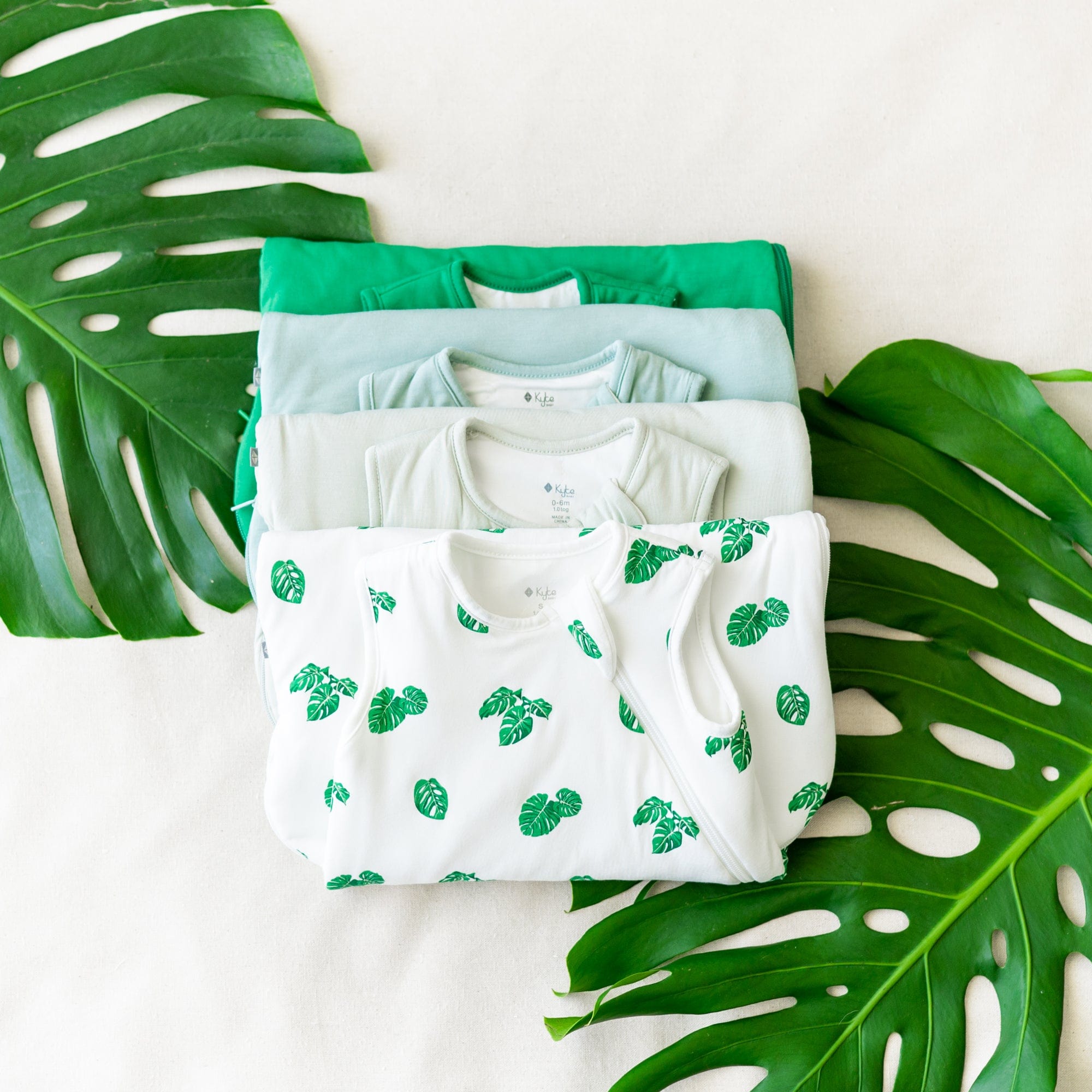 Kyte BABY Sleep Bag 1.0 Tog Printed Sleep Bag in Monstera 1.0