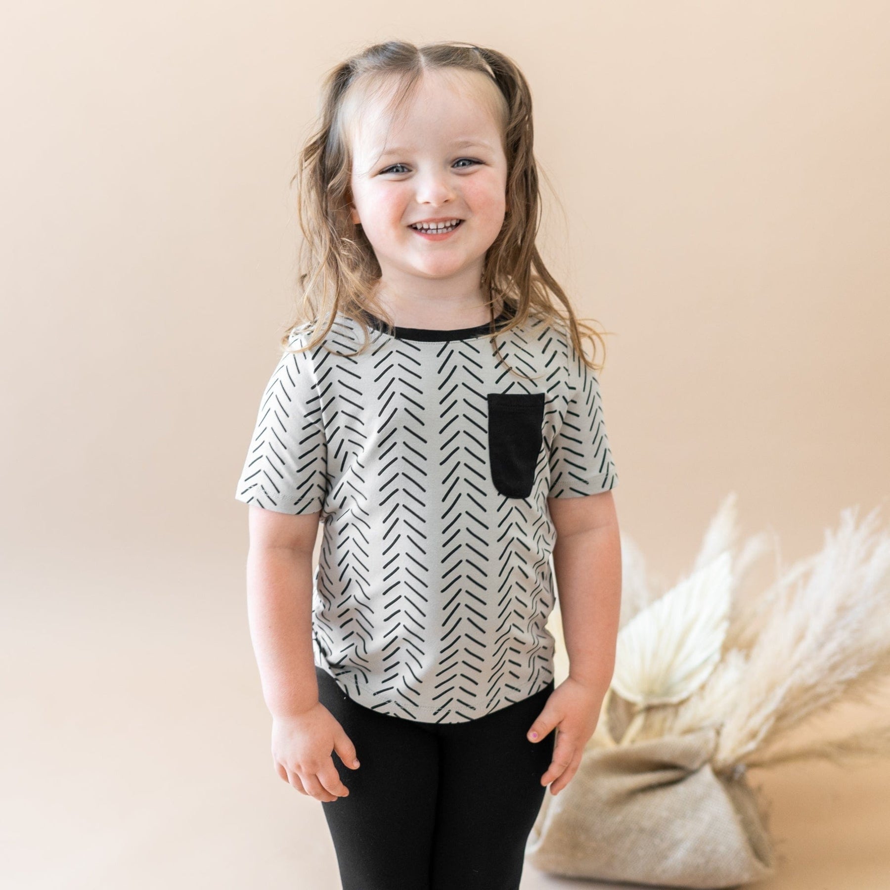 Kyte BABY Toddler Dress Toddler Unisex Tee in Khaki Herringbone