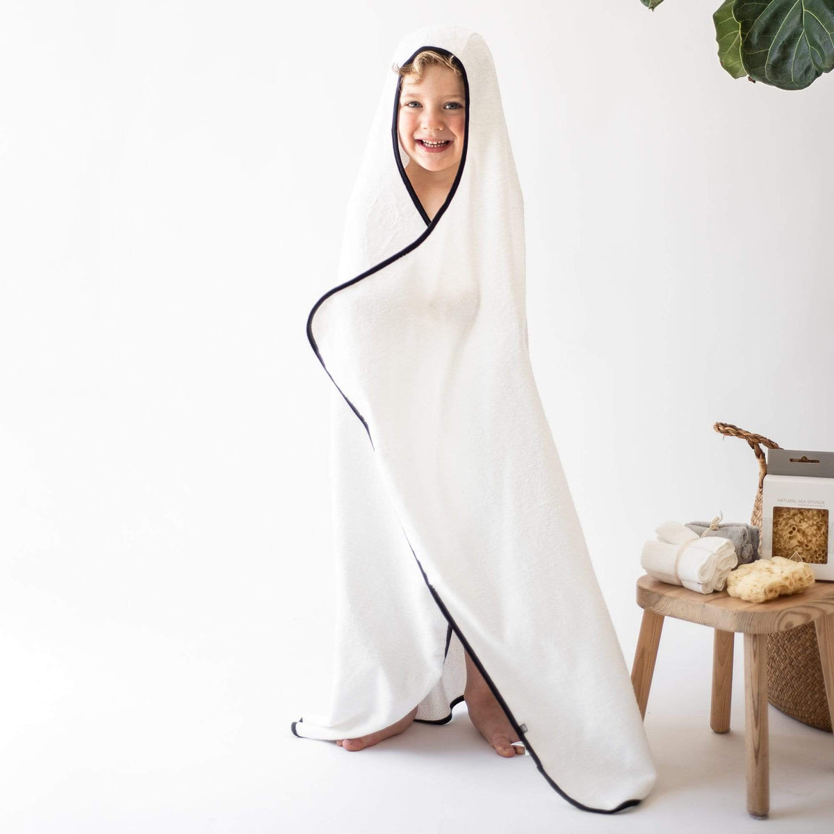 Hooded Bath Towel Cloud Midnight Trim
