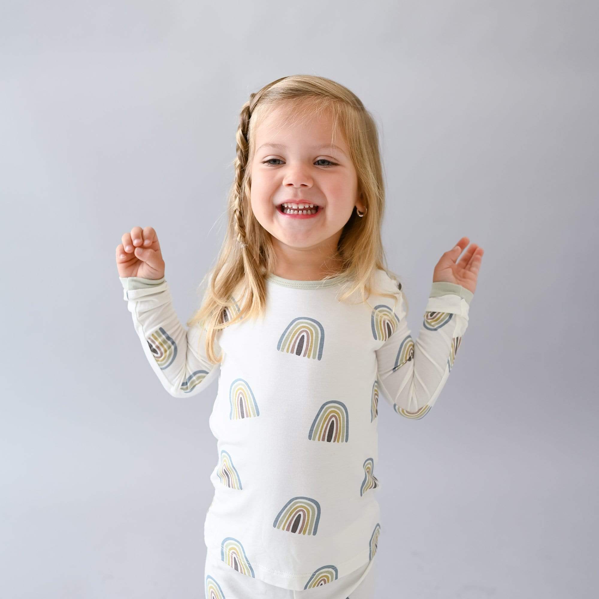 Kyte BABY Toddler Long Sleeve Pajamas Printed Toddler Pajama Set in Aloe Rainbow