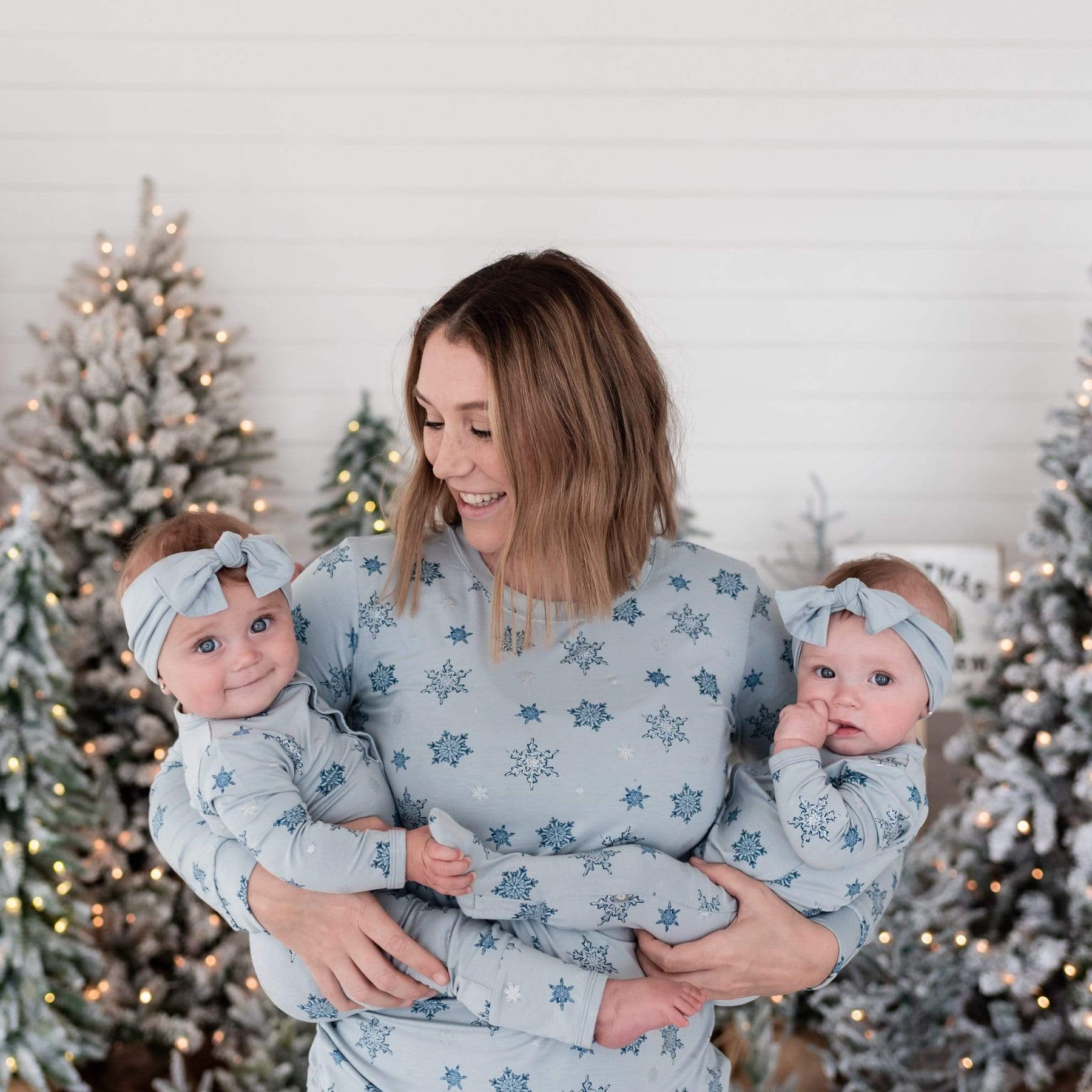 Kyte BABY Women's Jogger Pajama Set Women's Jogger Pajama Set in Snowflake