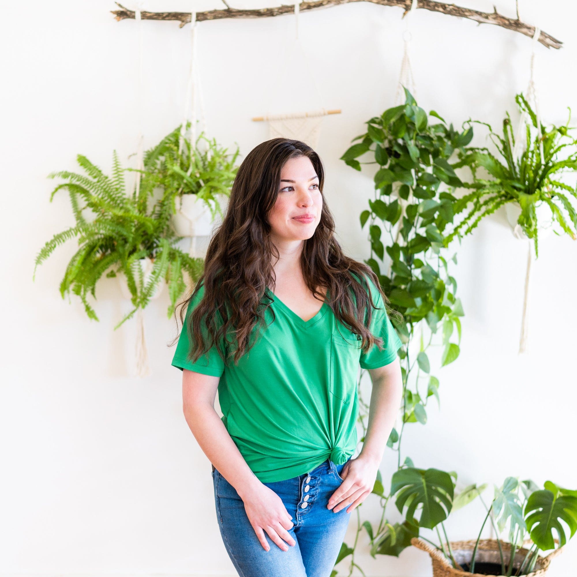 Kyte BABY Women's Tee Women’s Relaxed Fit V-Neck in Fern