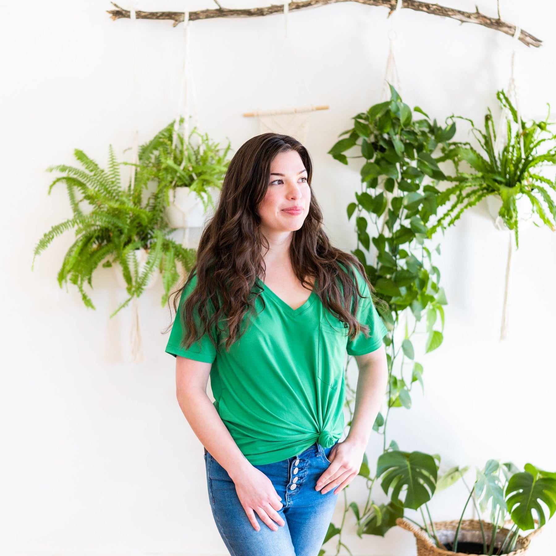 Kyte BABY Women's Tee Women’s Relaxed Fit V-Neck in Fern