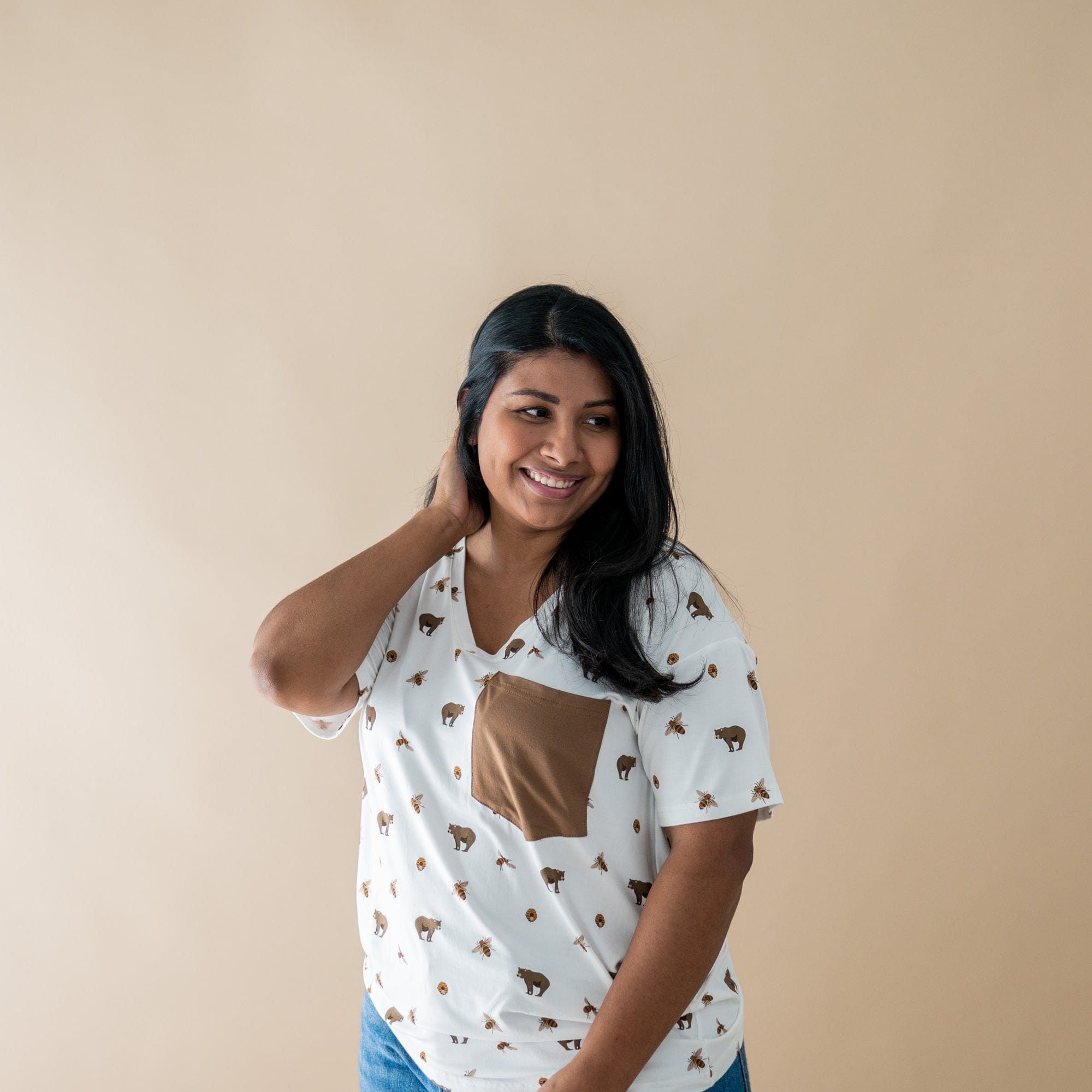 Kyte BABY Women's V-Neck Women’s Relaxed Fit V-Neck in Honey Bear