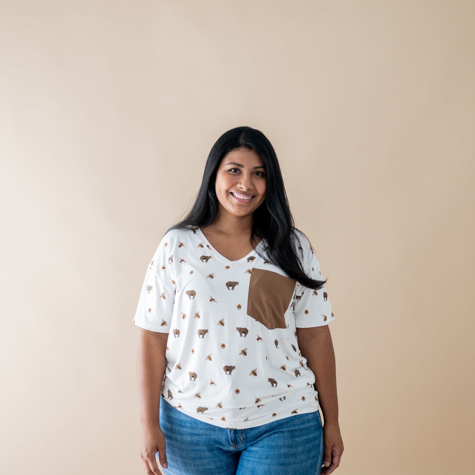 Kyte BABY Women's V-Neck Women’s Relaxed Fit V-Neck in Honey Bear