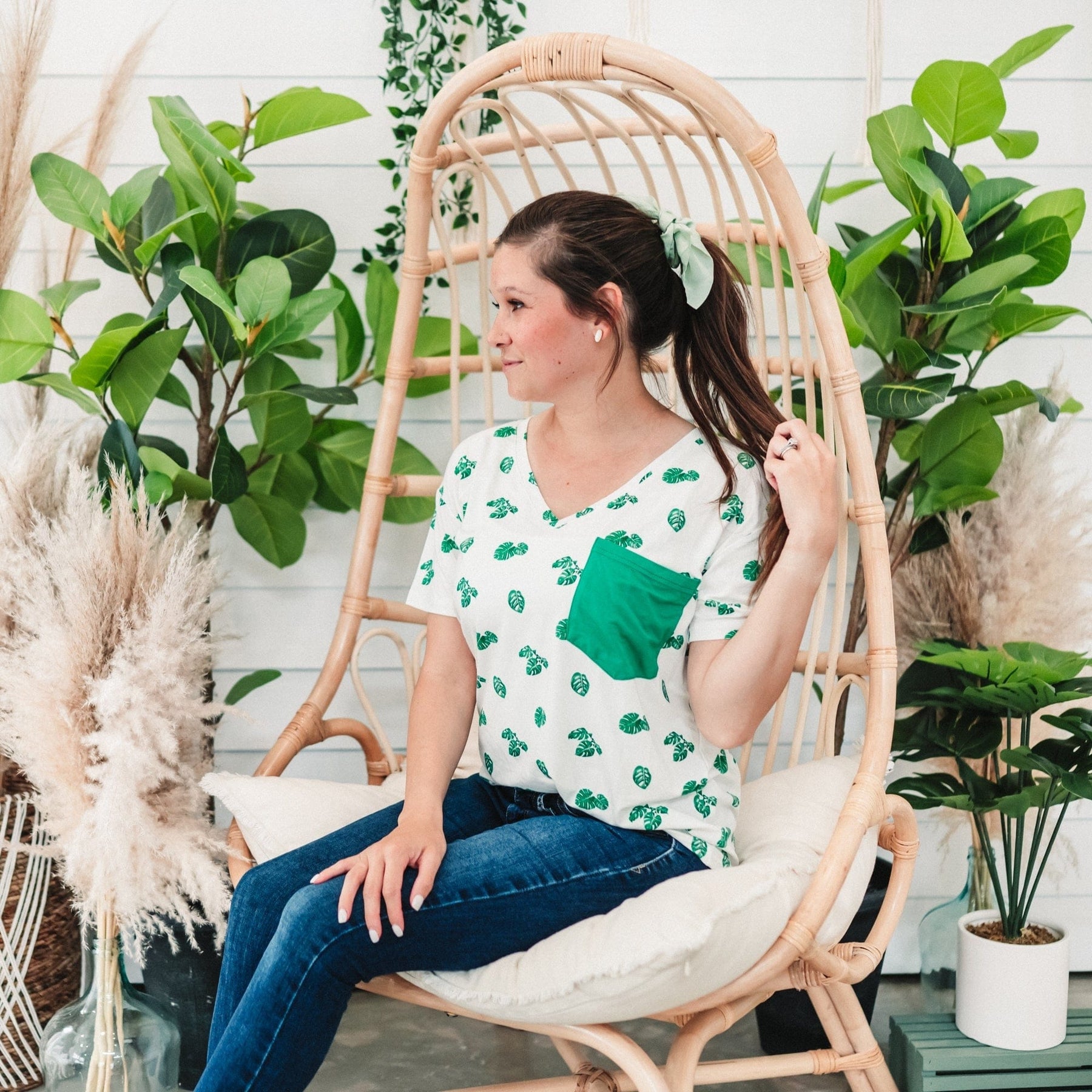 Kyte BABY Women's V-Neck Women’s Relaxed Fit V-Neck in Monstera