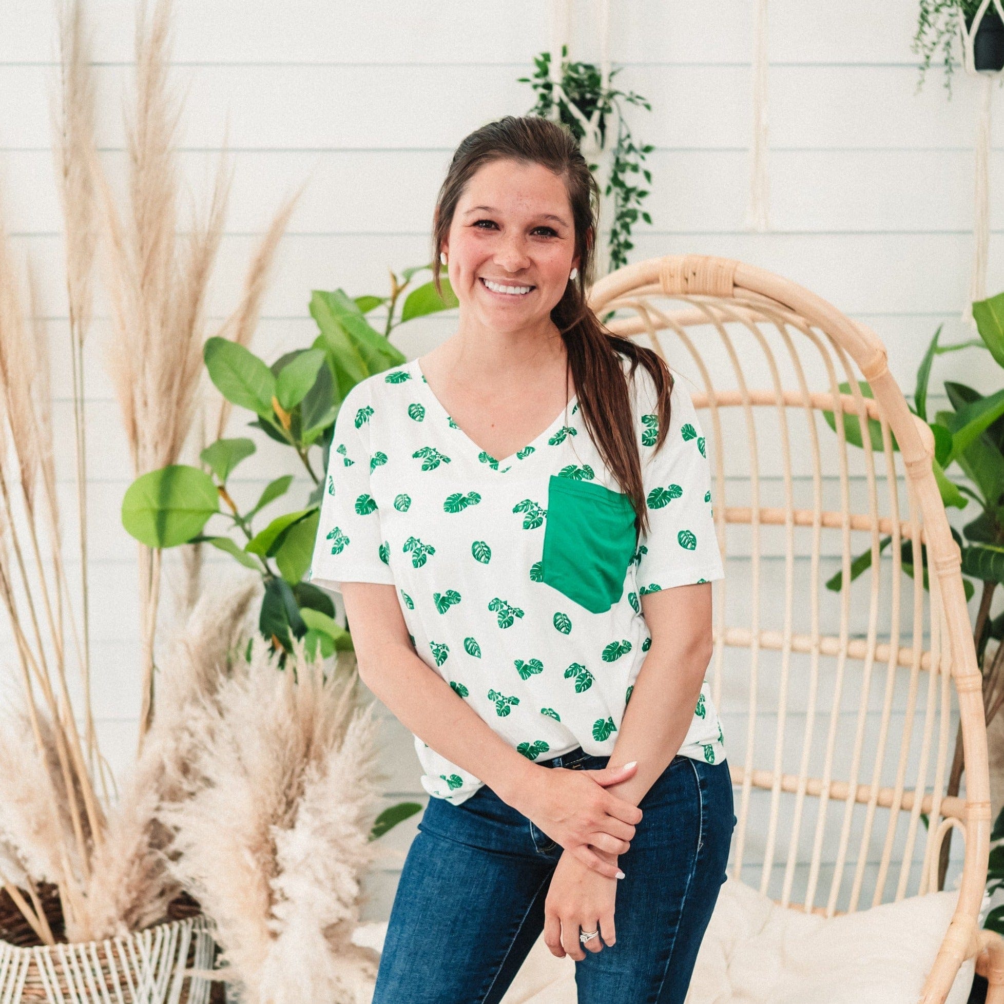 Kyte BABY Women's V-Neck Women’s Relaxed Fit V-Neck in Monstera