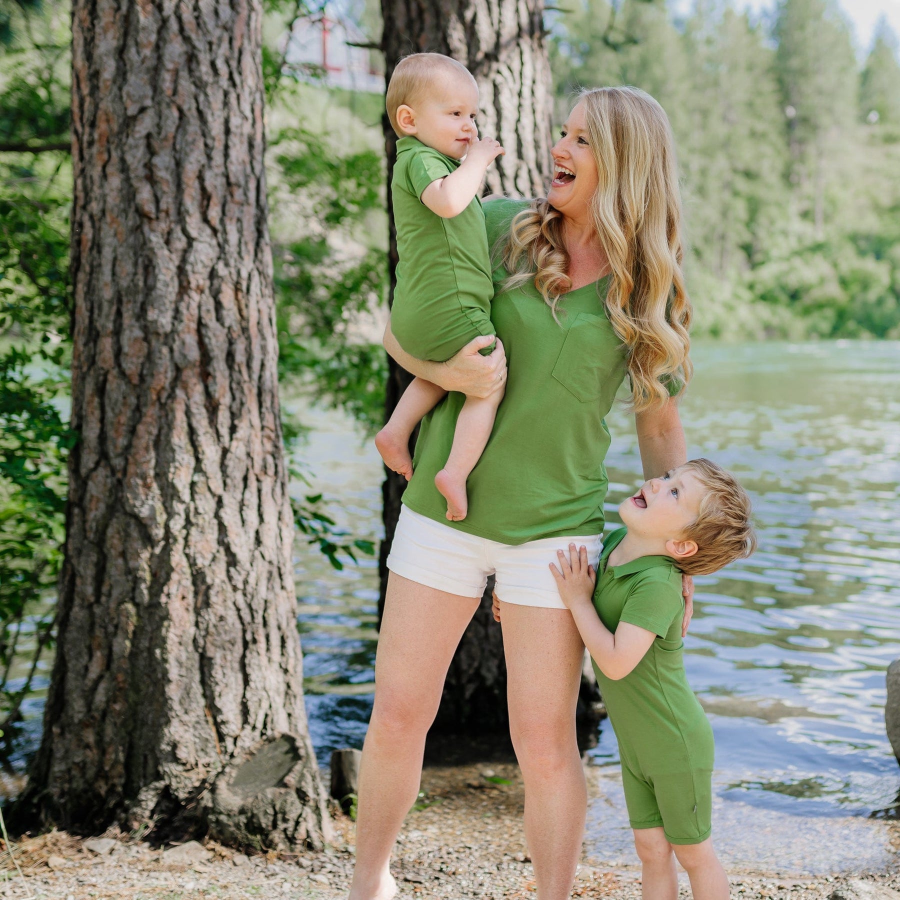 Kyte BABY Women's V-Neck Women’s Relaxed Fit V-Neck in Palm