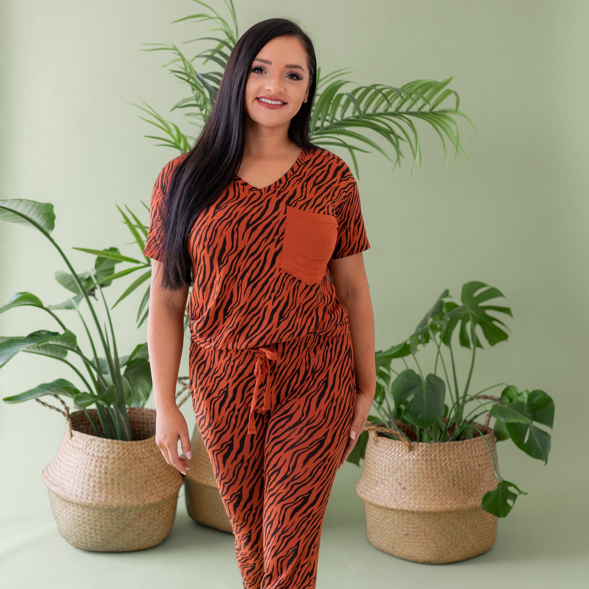 Kyte BABY Women's V-Neck Women’s Relaxed Fit V-Neck in Rust Tiger