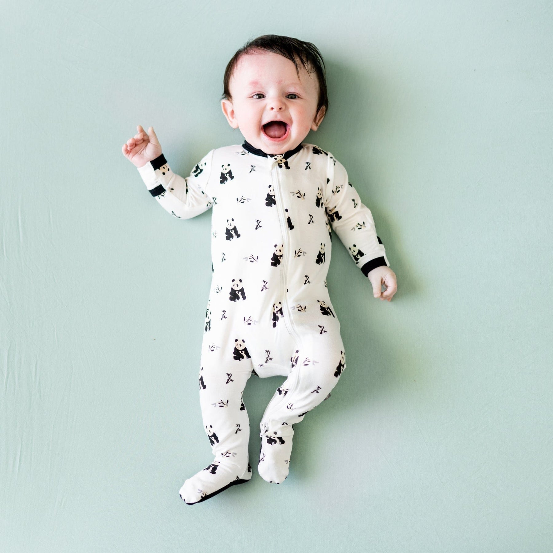 Kyte BABY Zippered Footies Printed Zippered Footie in Black and White Zen