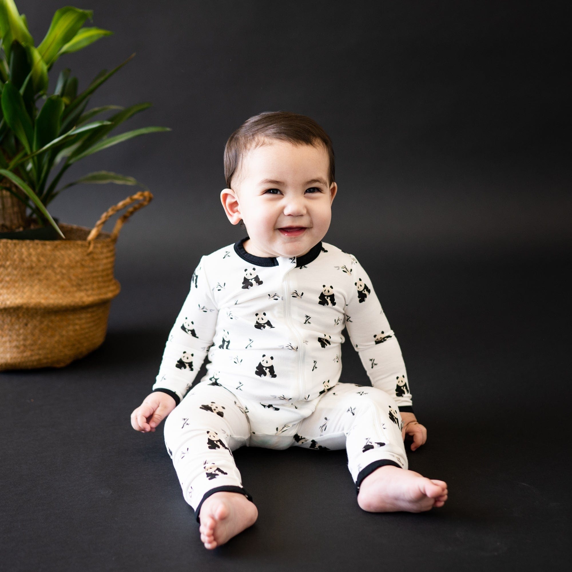 Kyte BABY Zippered Rompers Printed Zippered Romper in Black and White Zen